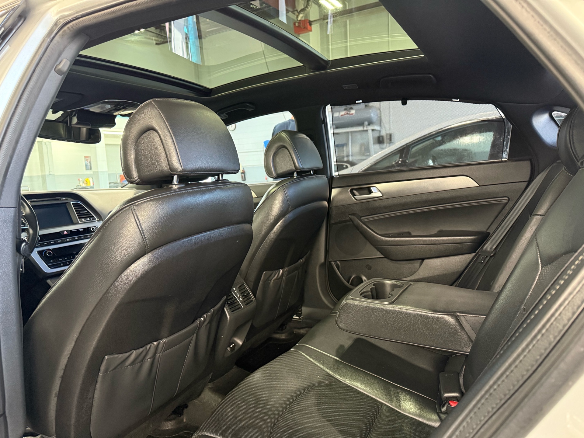 /houseofcars/2015-Hyundai-Sonata-756350393799061.jpg