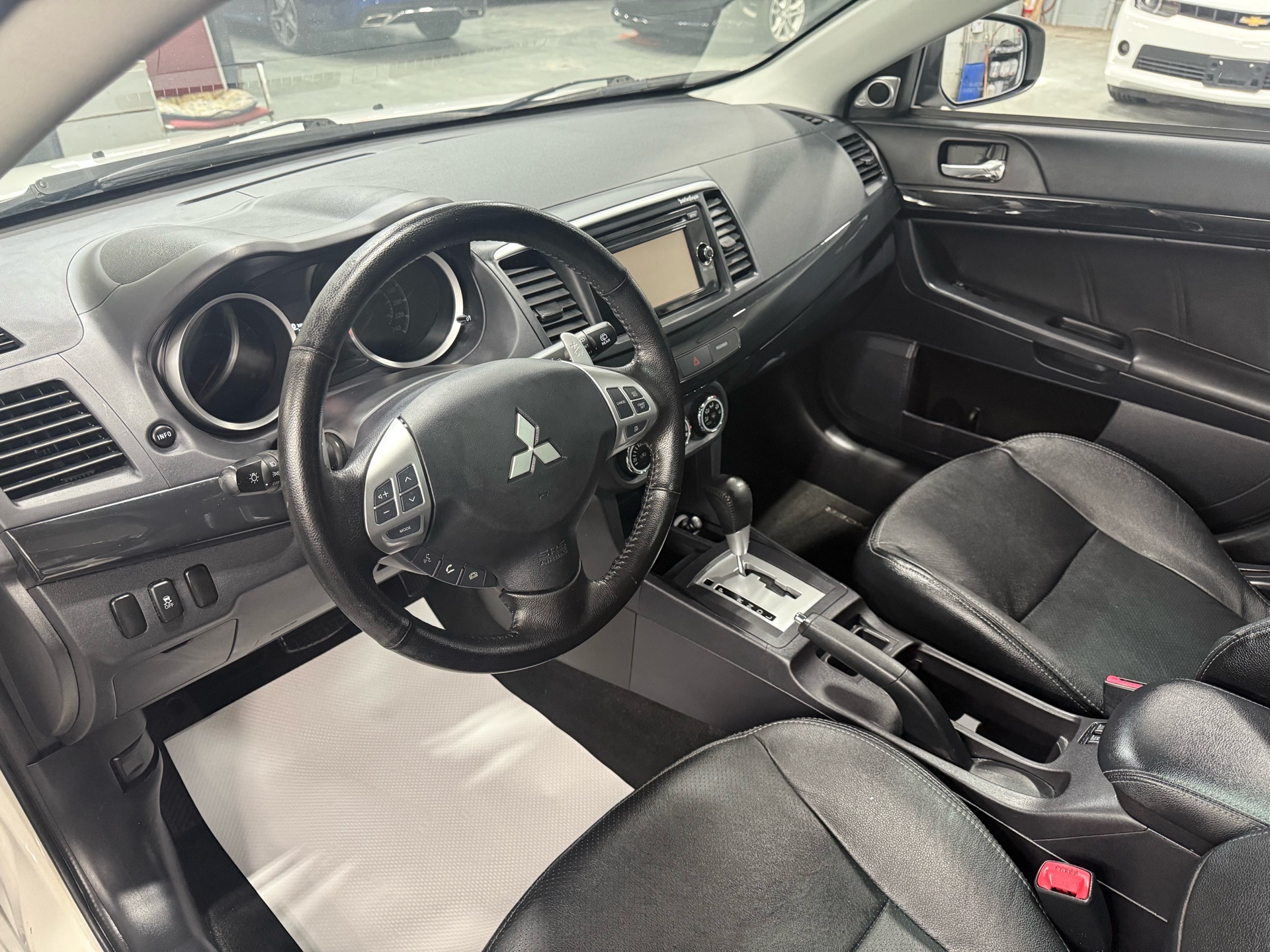 /houseofcars/2015-Mitsubishi-LancerSportback-32349310318437285.jpg