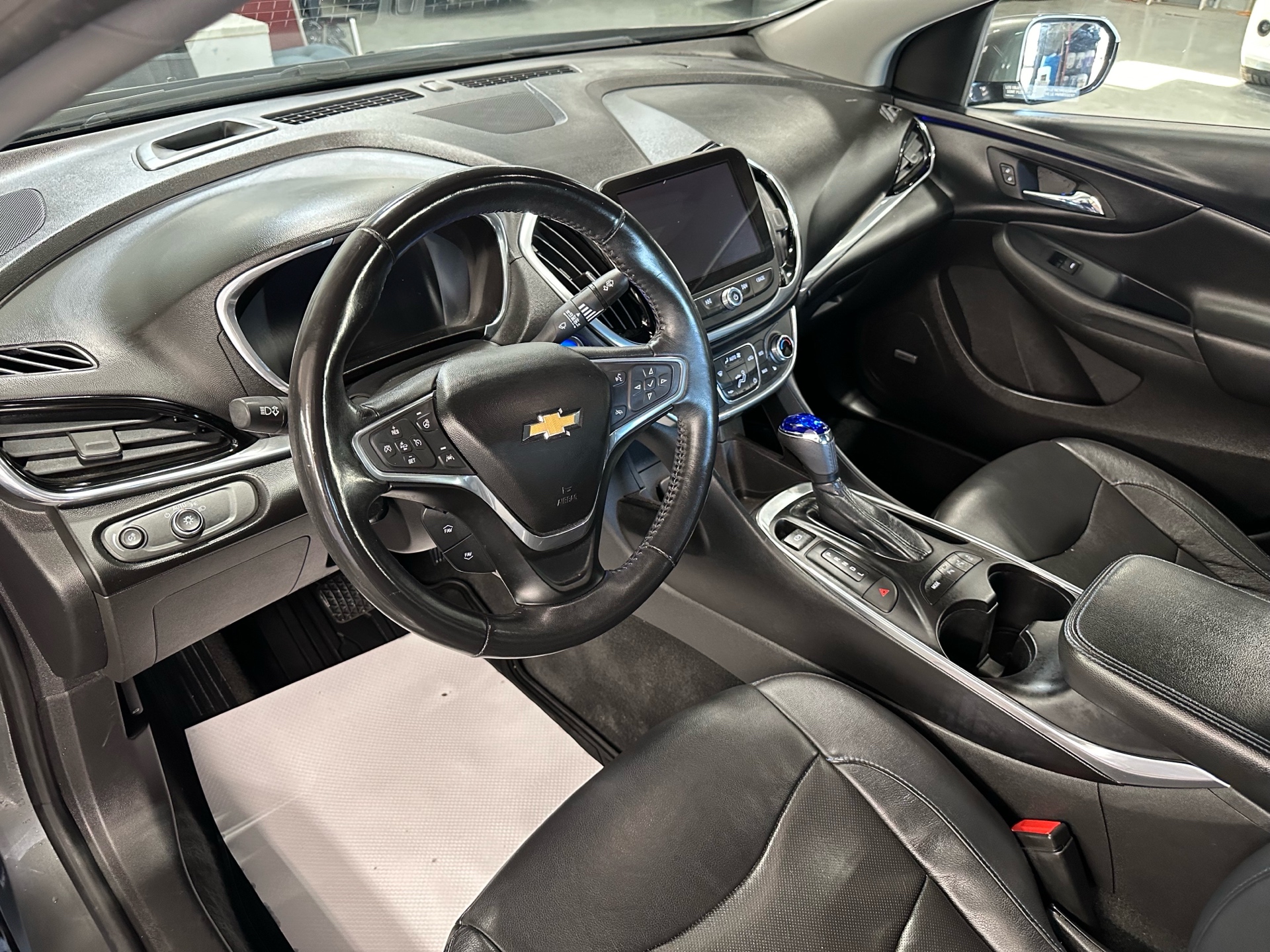 /houseofcars/2016-Chevrolet-Volt-37792152054817296.jpg