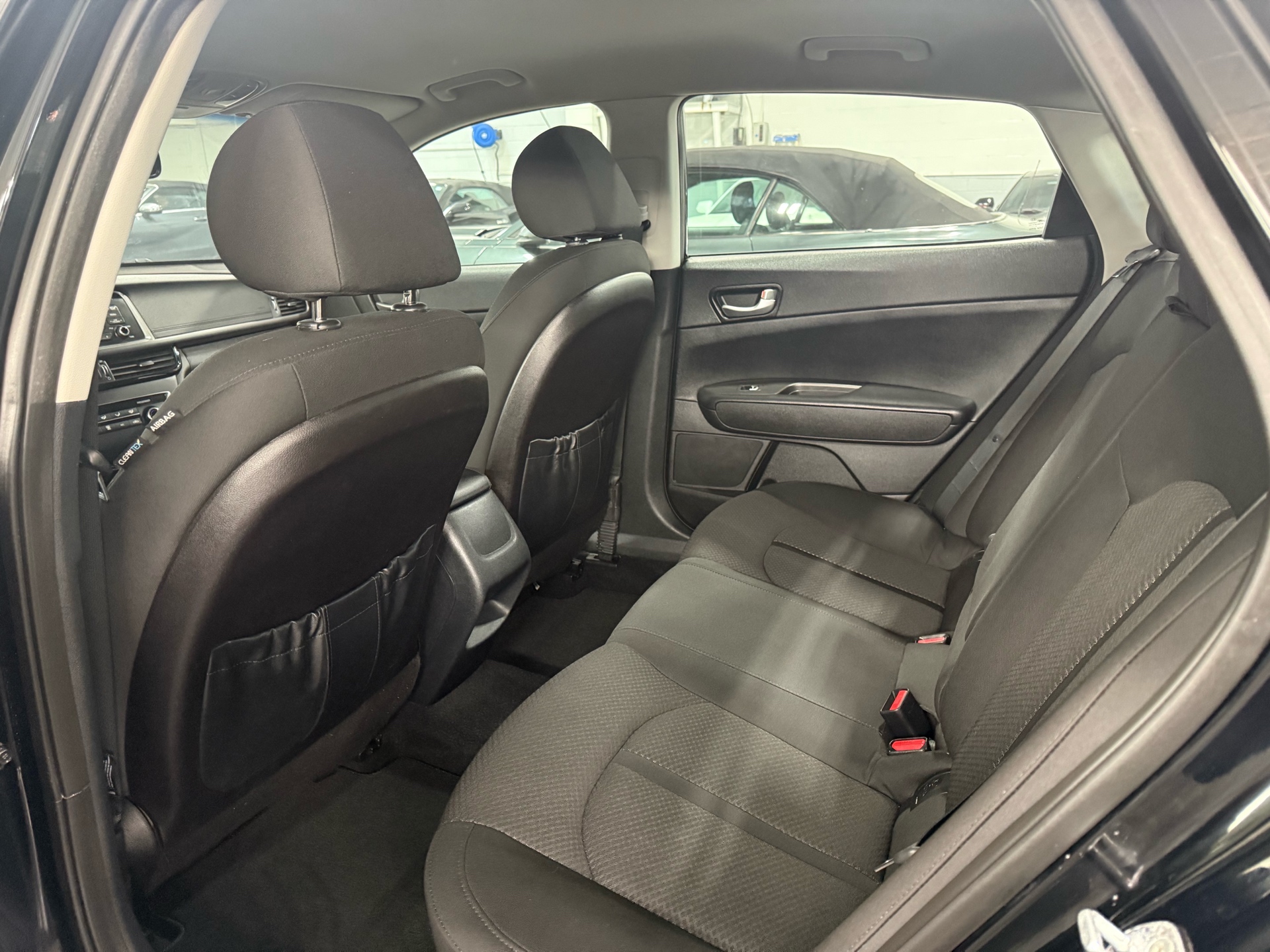 /houseofcars/2016-Kia-Optima-07475930771113215.jpg