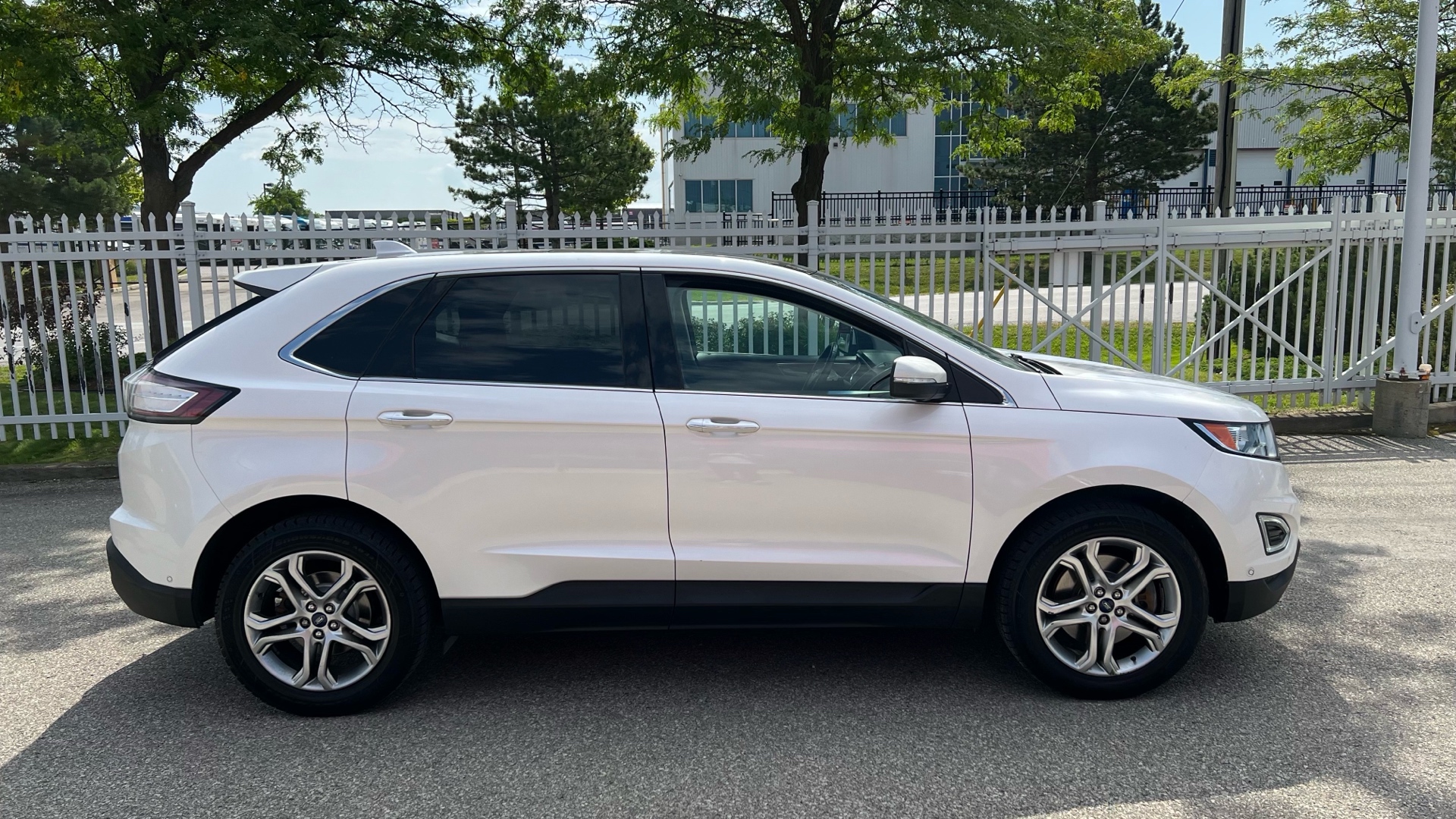 /houseofcars/2017-Ford-Edge-06361844218611123.jpg