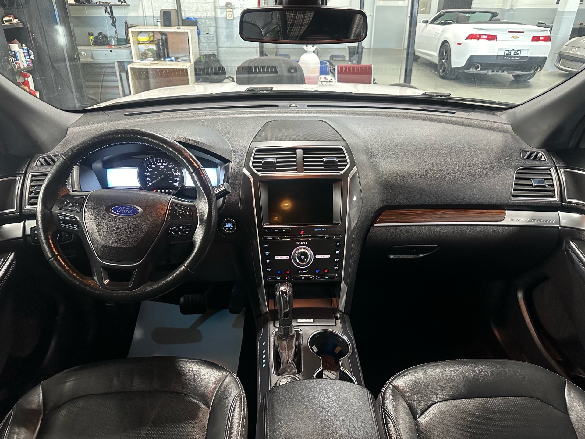 /houseofcars/2017-Ford-Explorer-5349357590183432.jpg