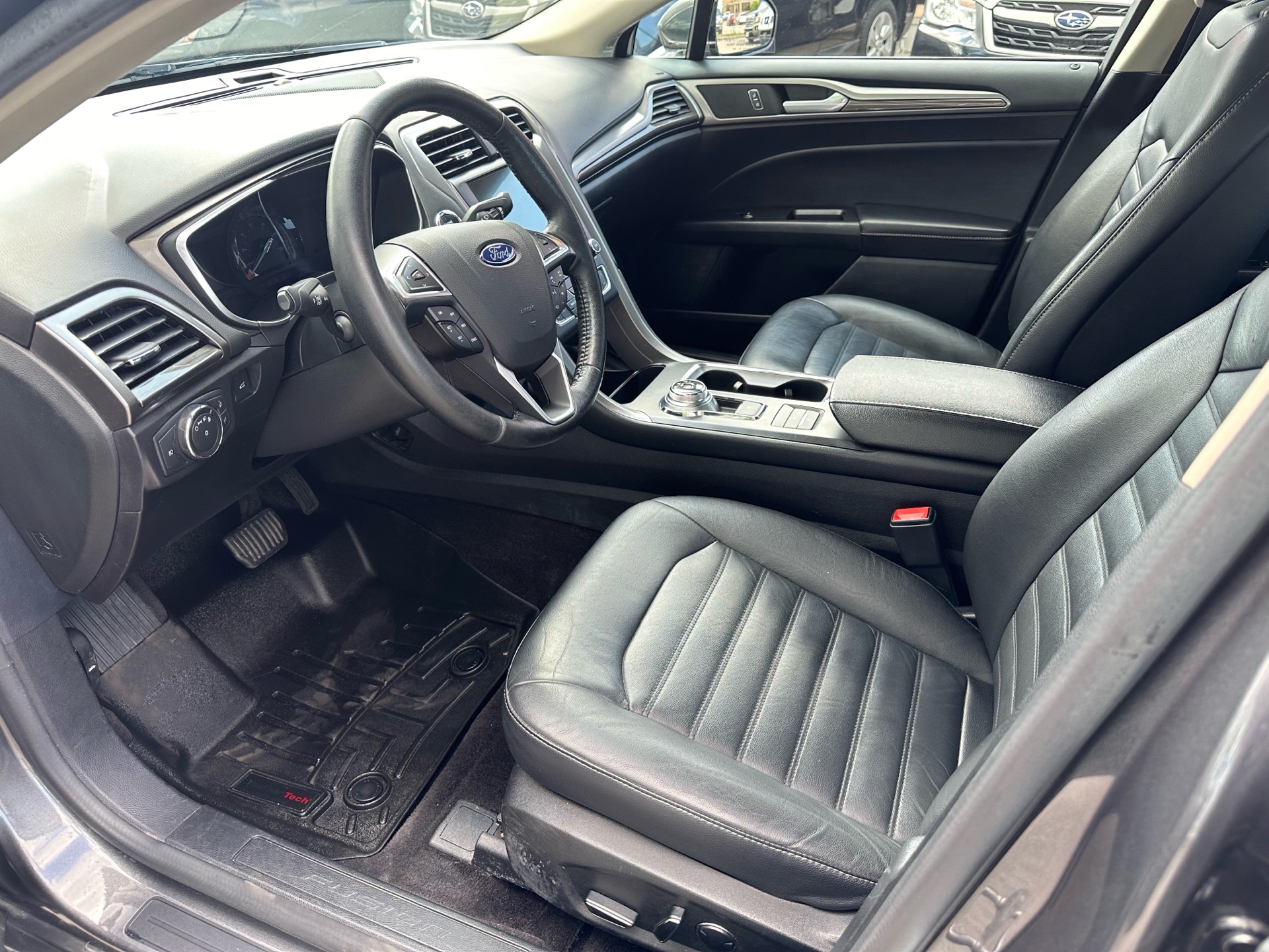 /houseofcars/2017-Ford-FusionEnergi-20747415467586228.jpg