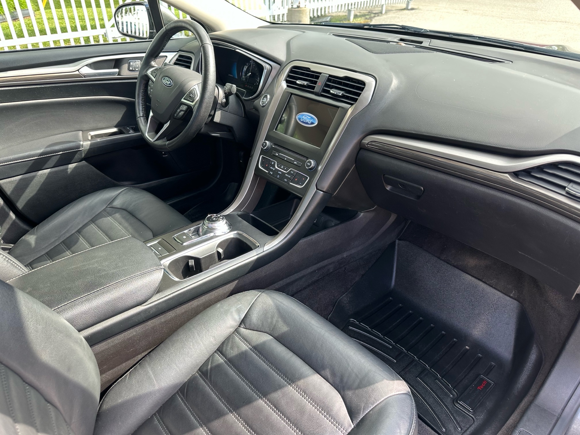 /houseofcars/2017-Ford-FusionEnergi-4688106078488119.jpg