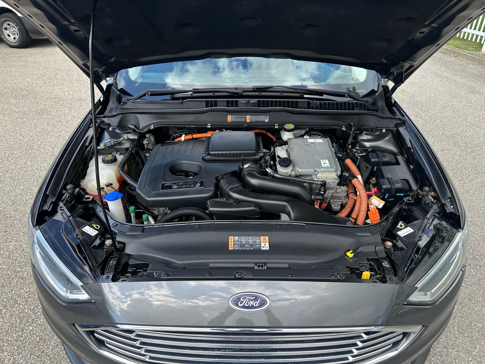 /houseofcars/2017-Ford-FusionEnergi-5268248264084501.jpg