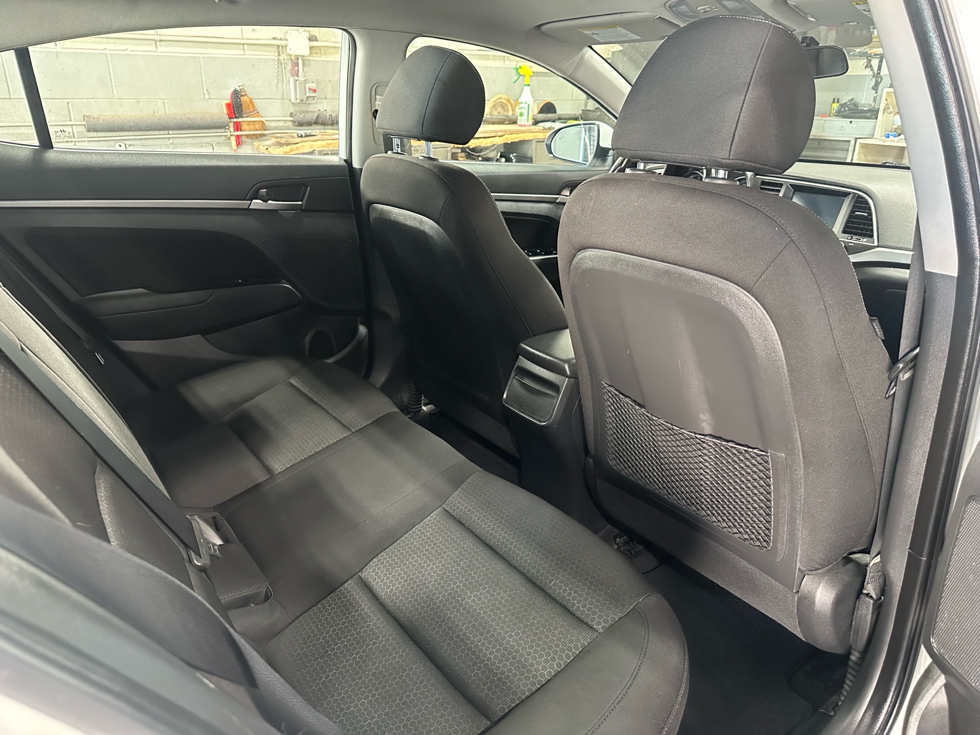 /houseofcars/2017-Hyundai-Elantra-056576094887017314.jpg