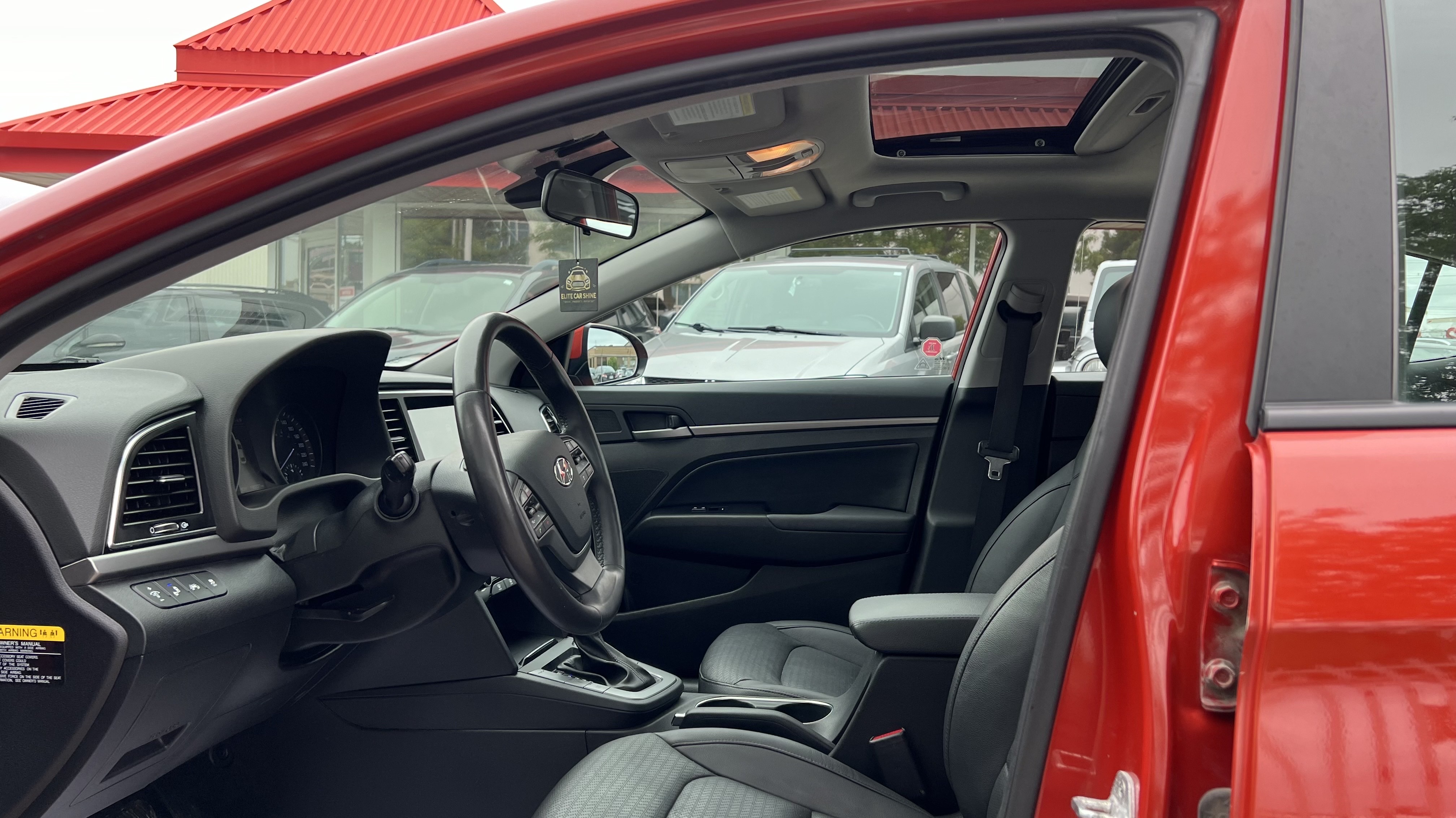 /houseofcars/2017-Hyundai-Elantra-5836298466411782.jpg