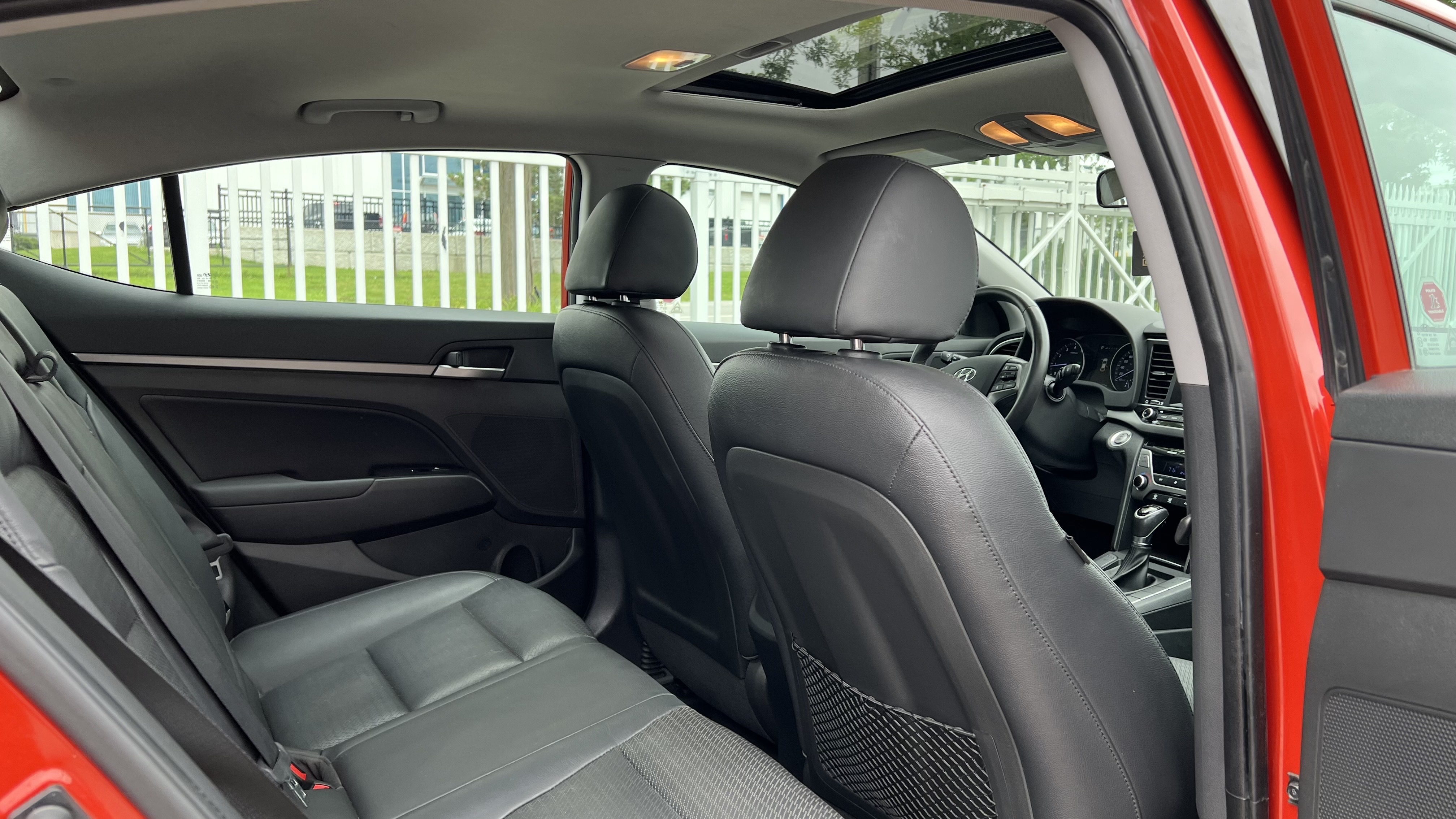 /houseofcars/2017-Hyundai-Elantra-8205241125431093.jpg