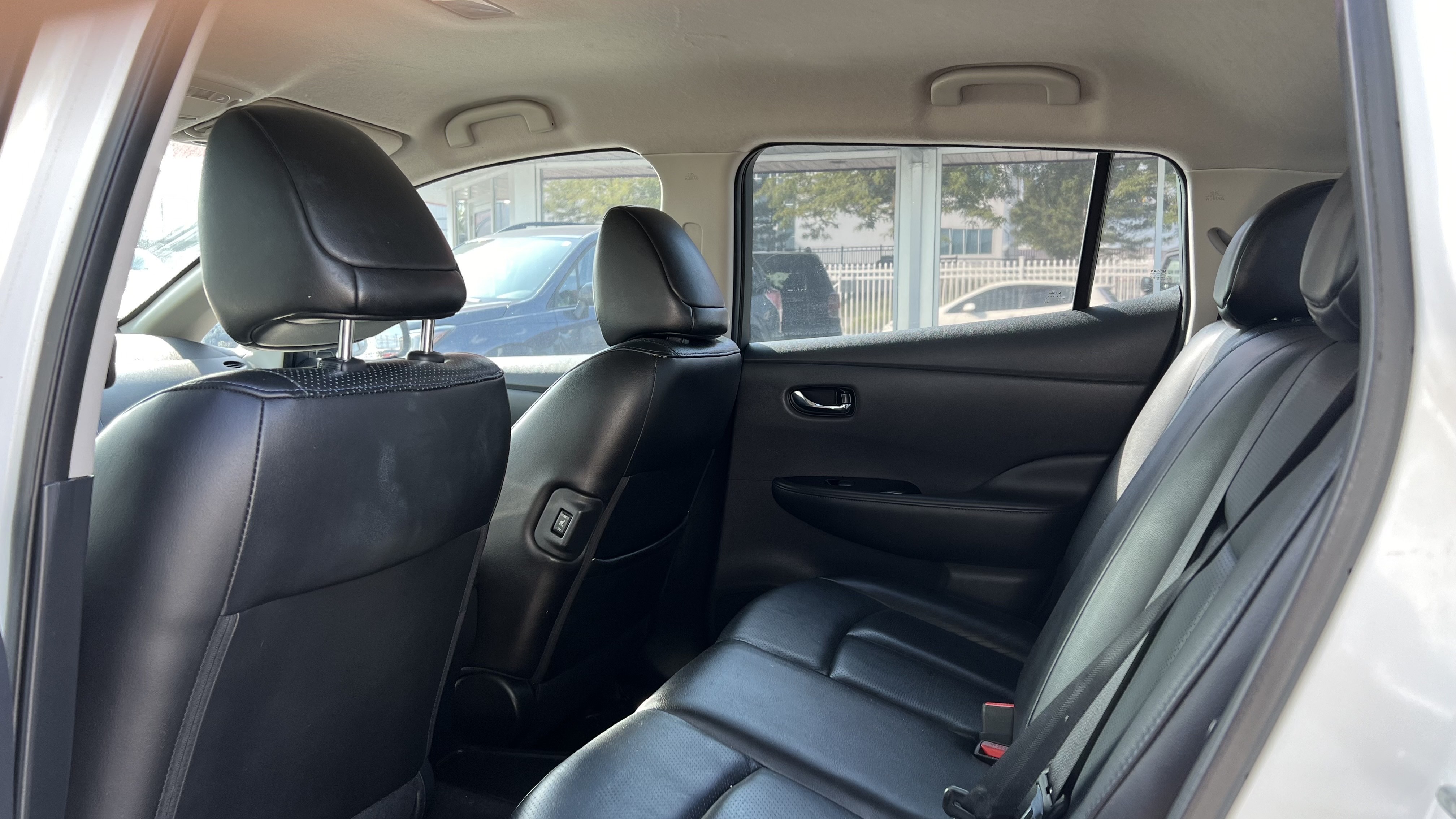/houseofcars/2017-Nissan-LEAF-3731973333653038.jpg