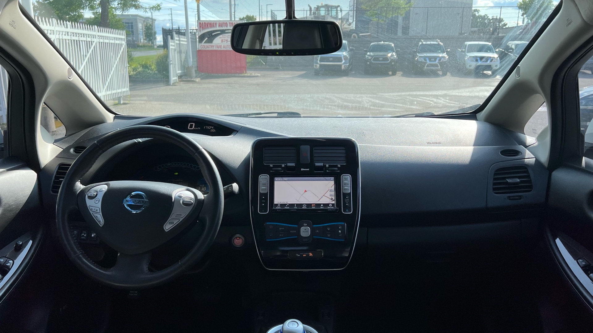 /houseofcars/2017-Nissan-LEAF-9578381005176673.jpg