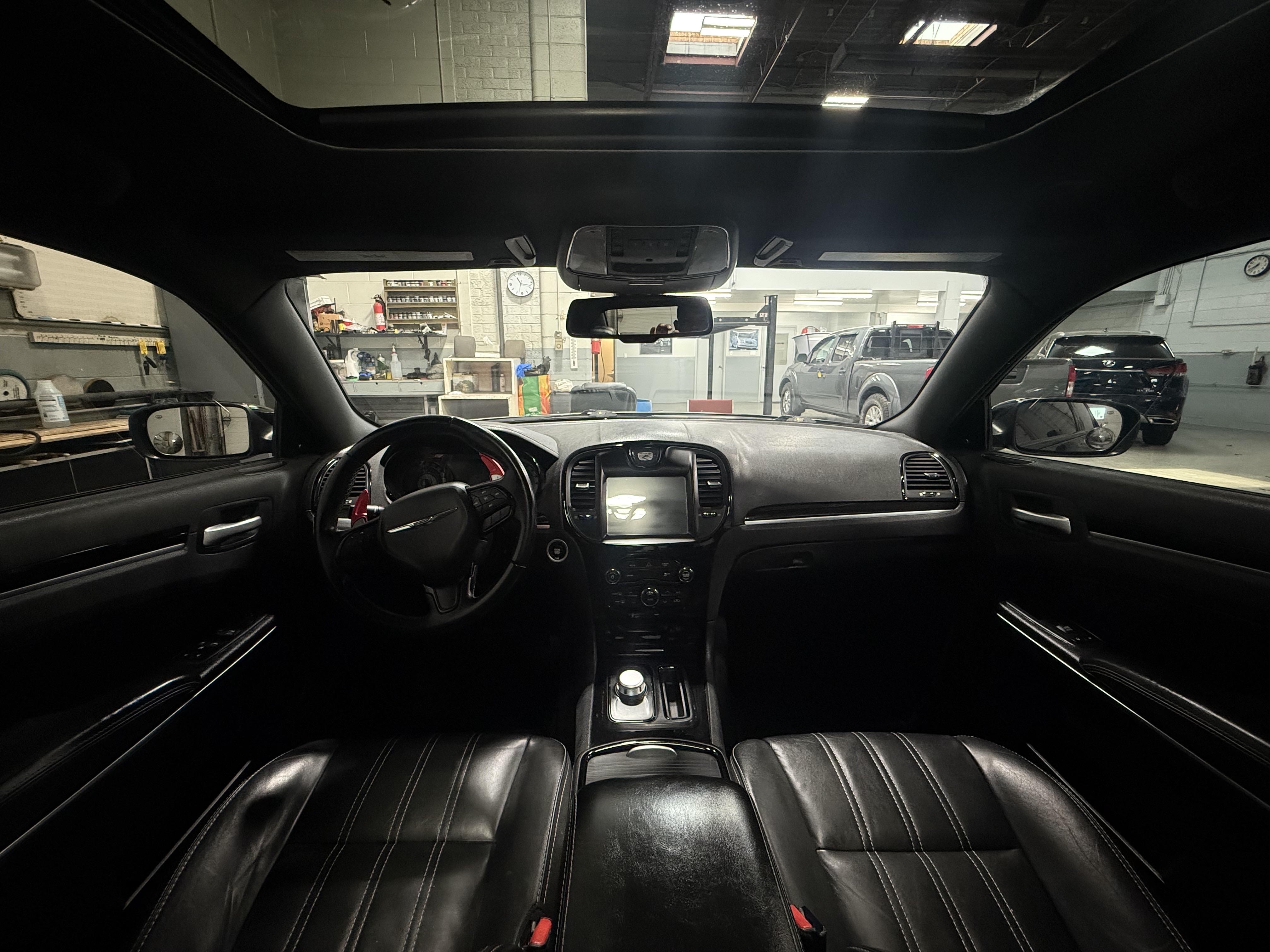 /houseofcars/2018-Chrysler-300-36500144426932724.jpg