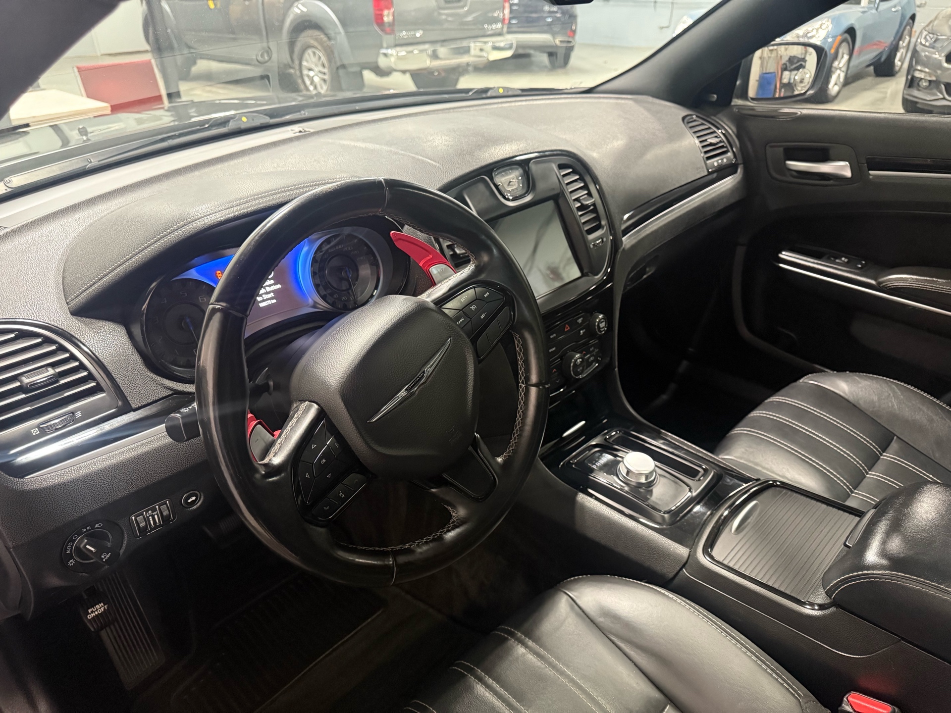 /houseofcars/2018-Chrysler-300-9818580583893954.jpg