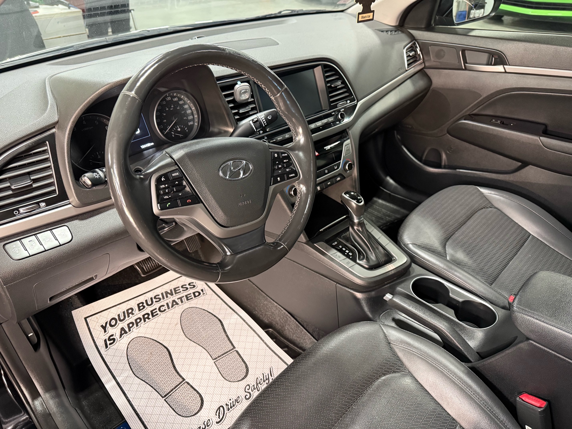 /houseofcars/2018-Hyundai-Elantra-5171629584208517.jpg
