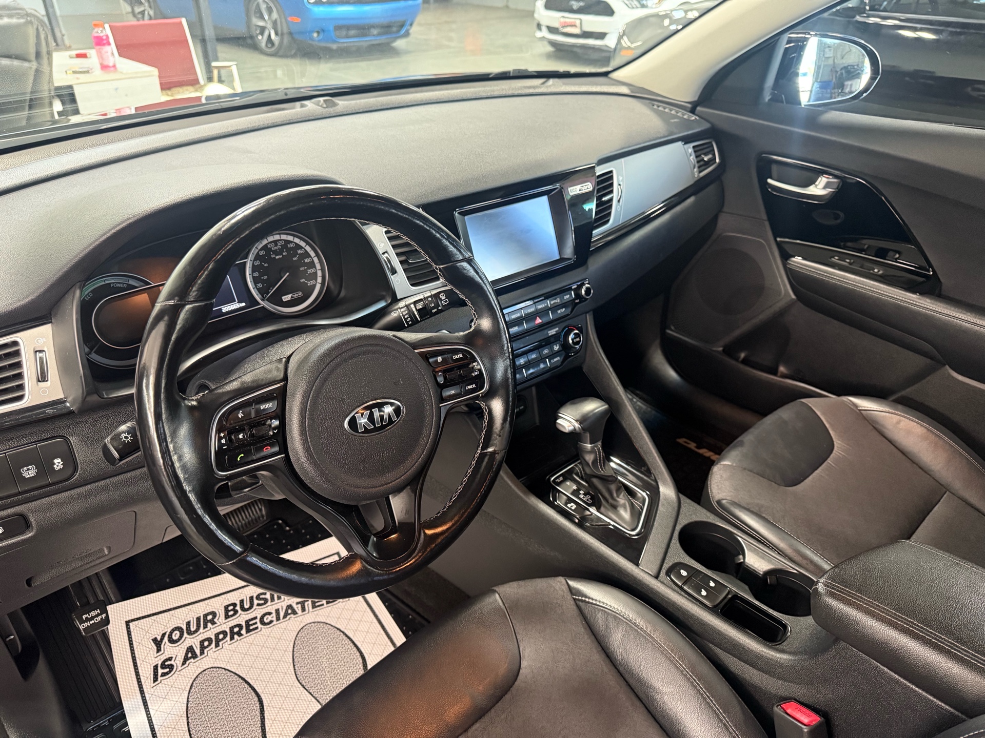 /houseofcars/2018-Kia-Niro-5332536169514244.jpg