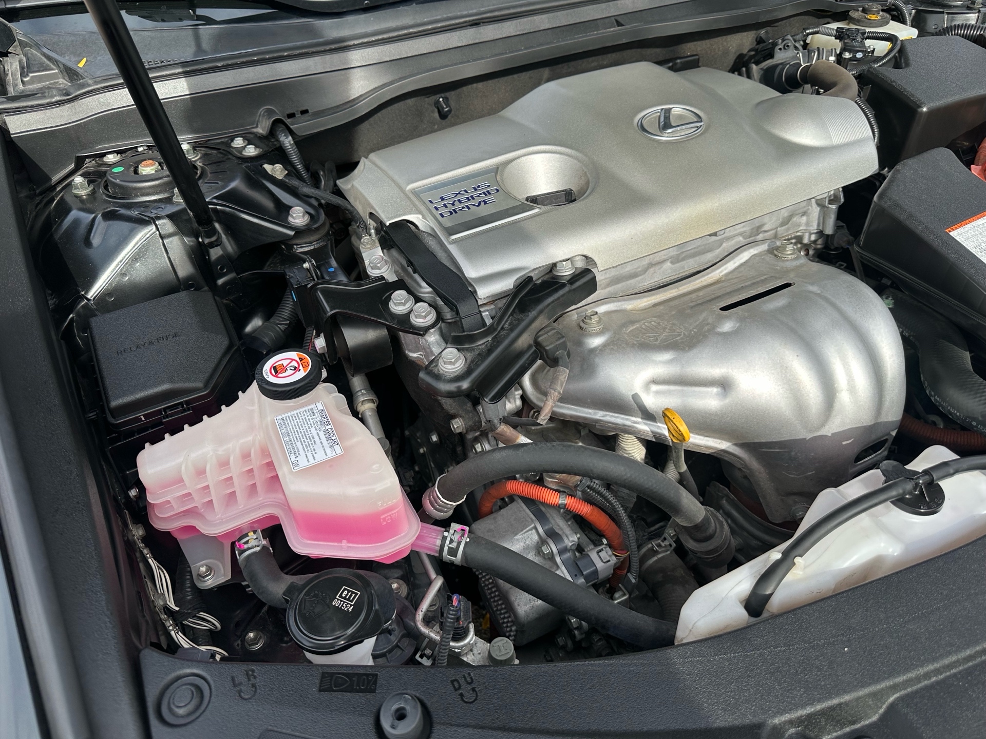 /houseofcars/2018-Lexus-ES-5425988216440059.jpg