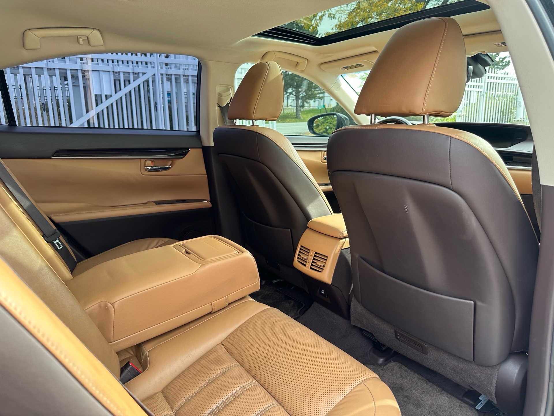/houseofcars/2018-Lexus-ES-7798568024091195.jpg