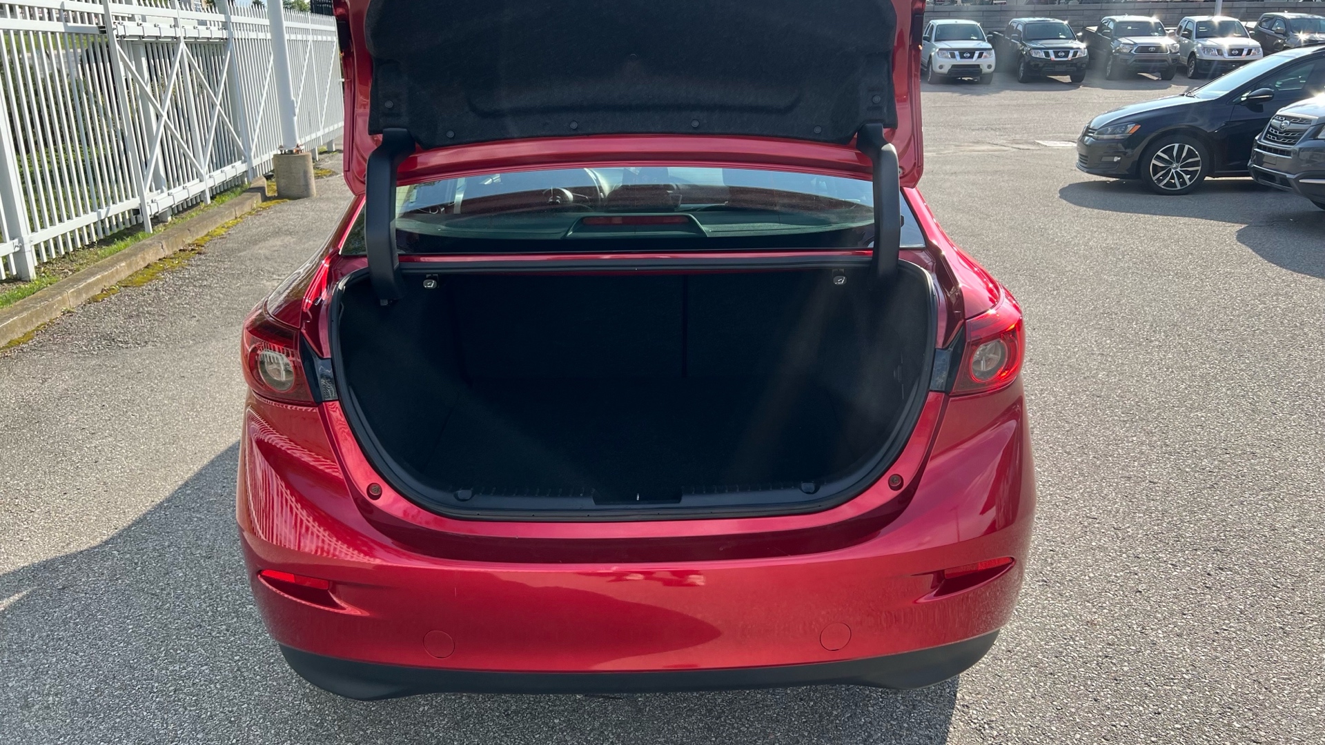 /houseofcars/2018-Mazda-Mazda3-6792563407728722.jpg