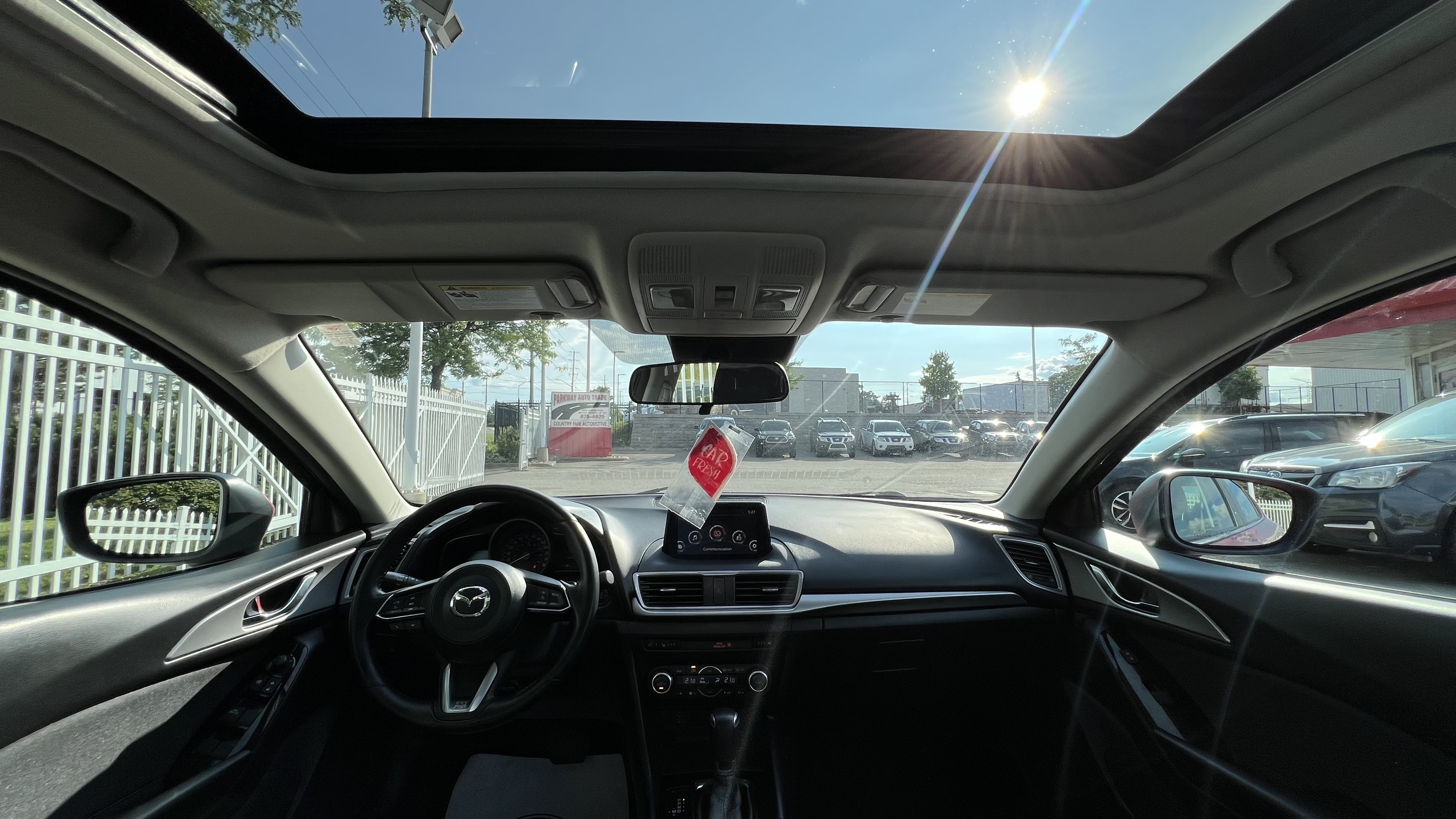 /houseofcars/2018-Mazda-Mazda3-74296198231944.jpg
