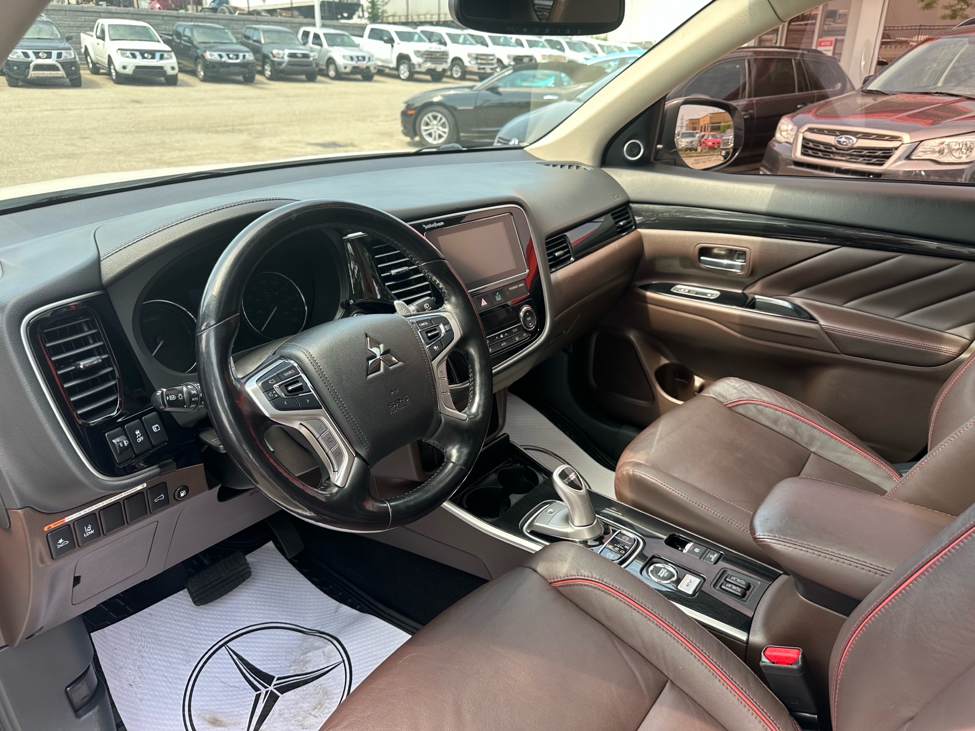 /houseofcars/2018-Mitsubishi-OutlanderPHEV-28432066691692914.jpg