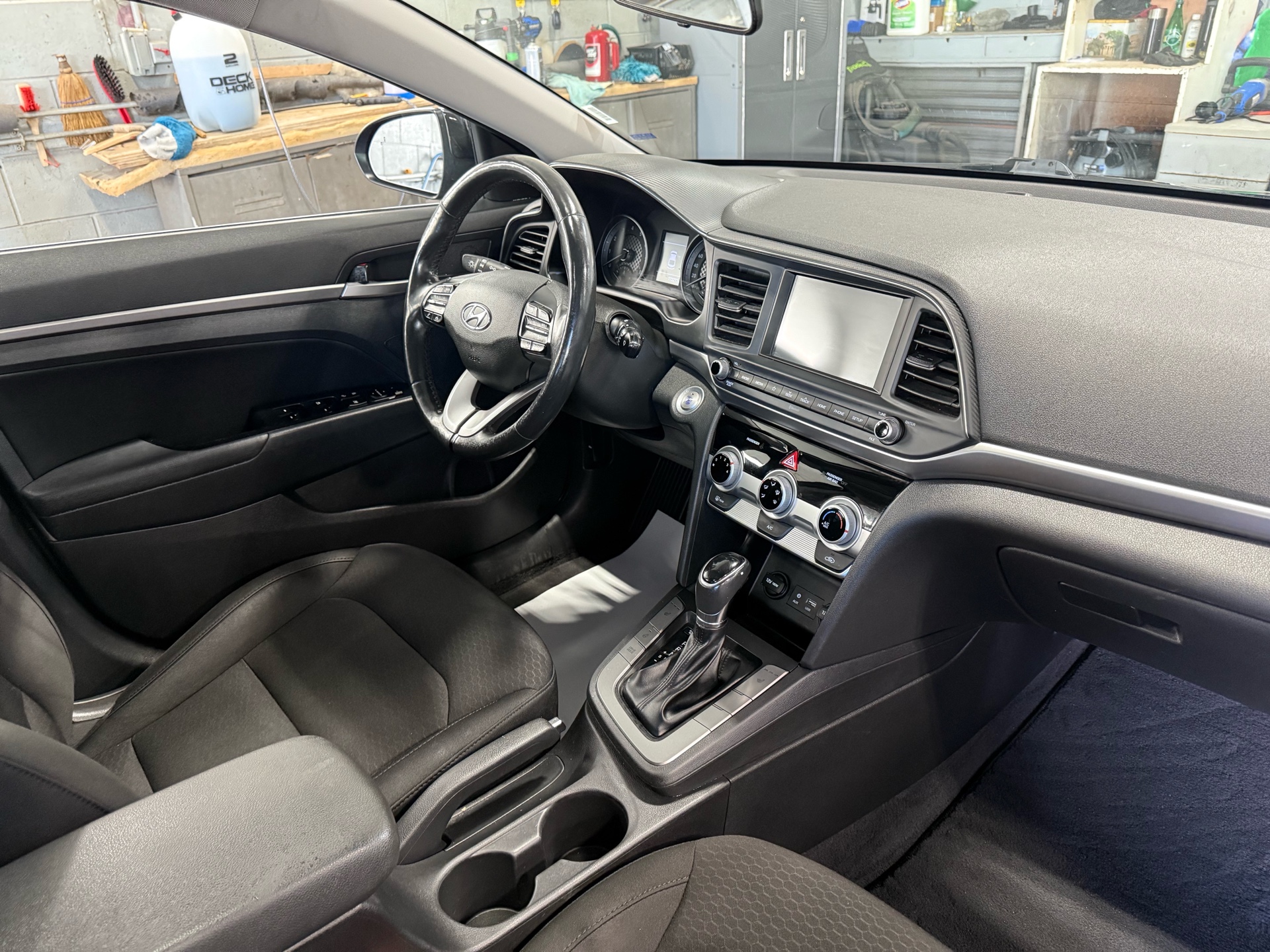 /houseofcars/2019-Hyundai-Elantra-5887014535637807.jpg