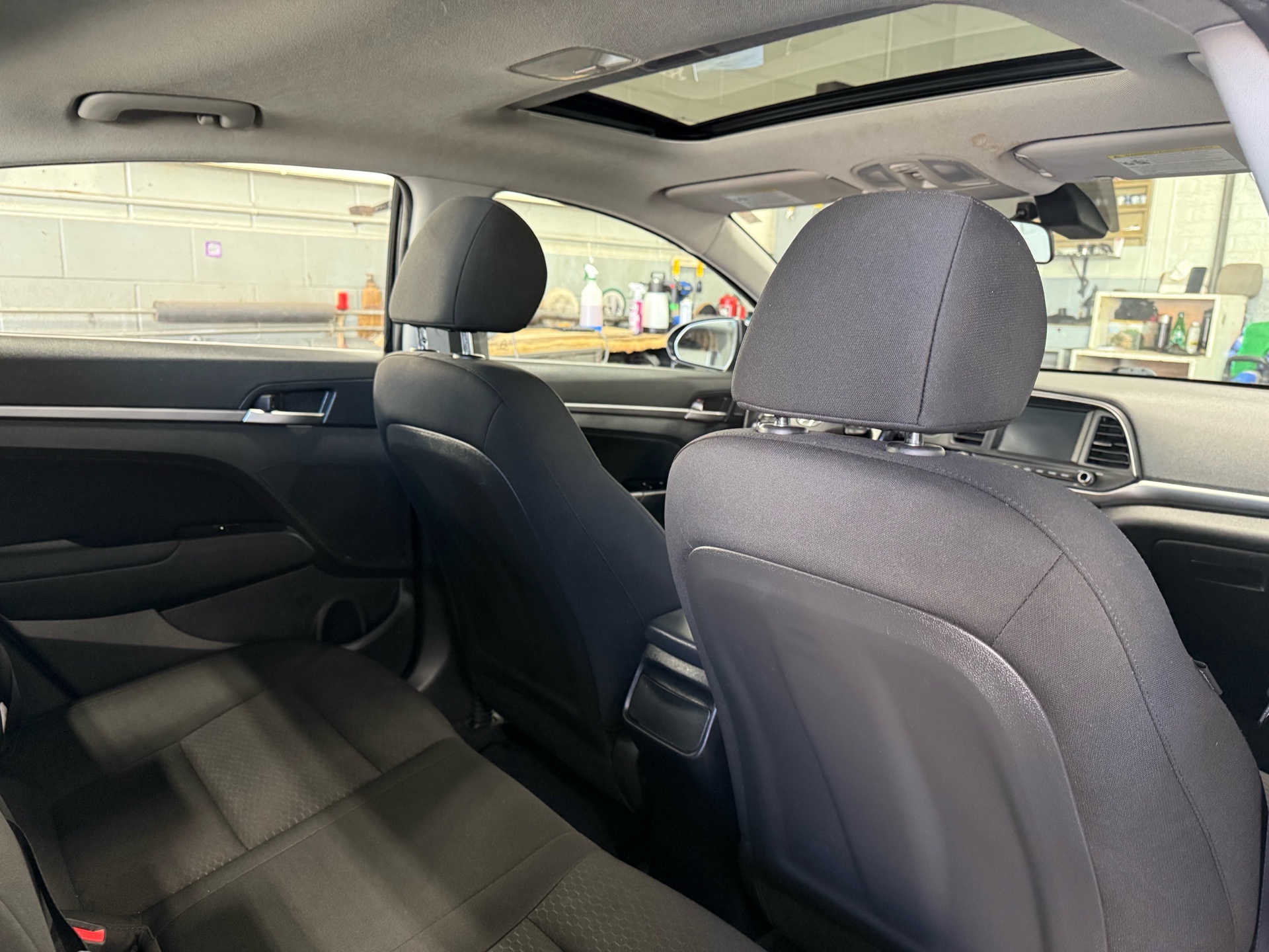 /houseofcars/2019-Hyundai-Elantra-6080818469109663.jpg