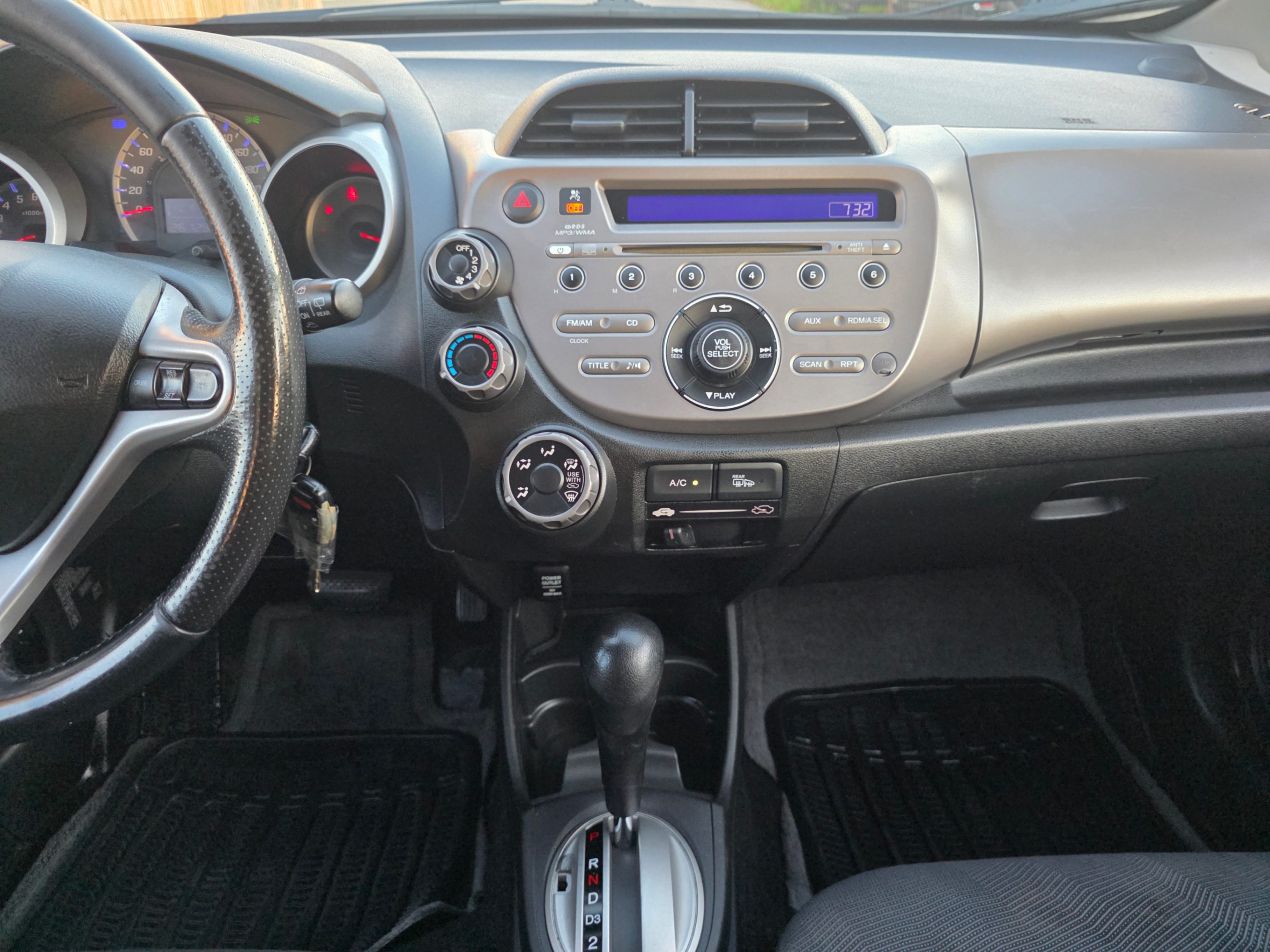 /hunsbroauto/2011-Honda-Fit-13032348191017795.jpg