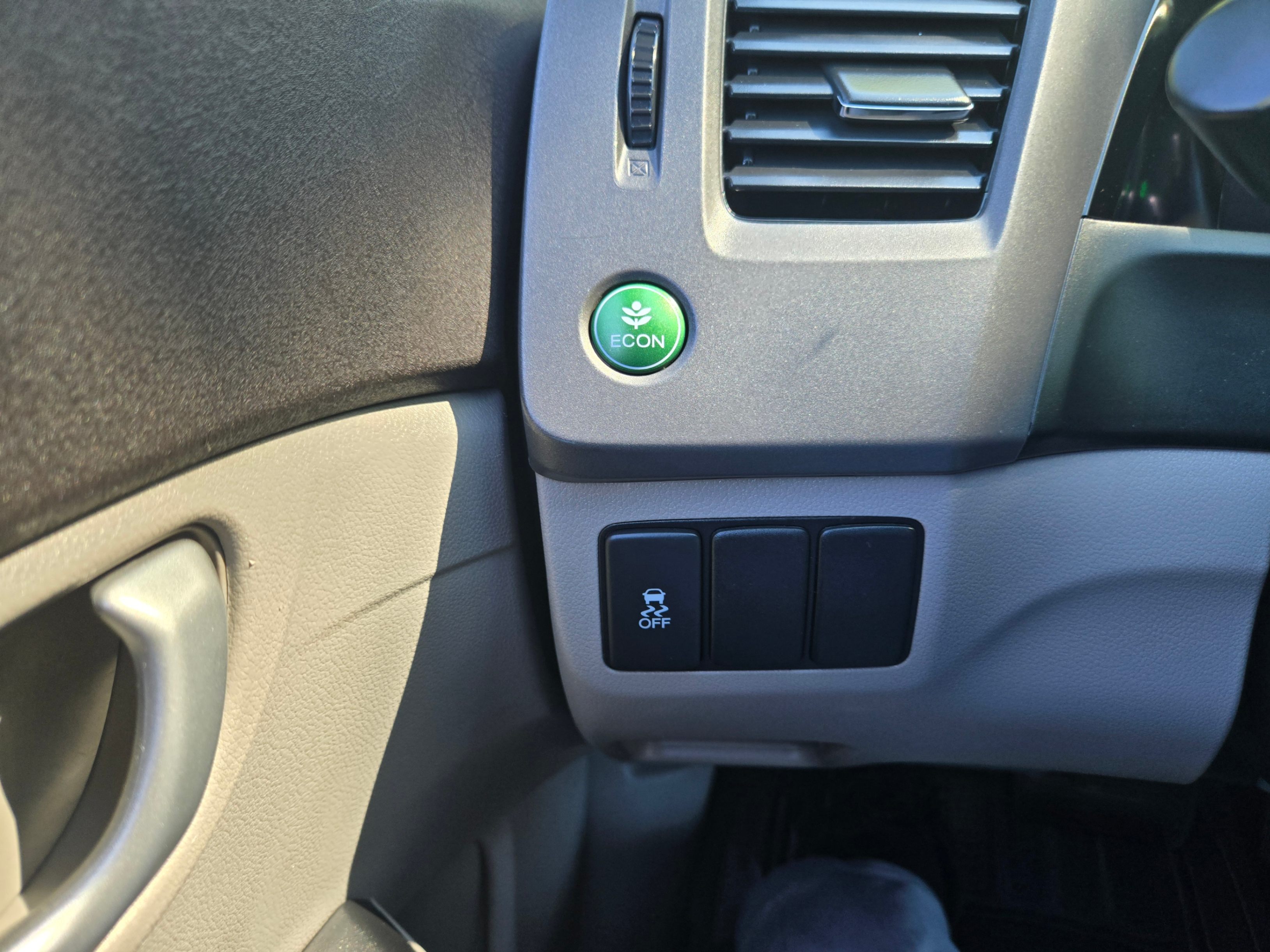 /hunsbroauto/2012-Honda-Civic-04117238877806062.jpg