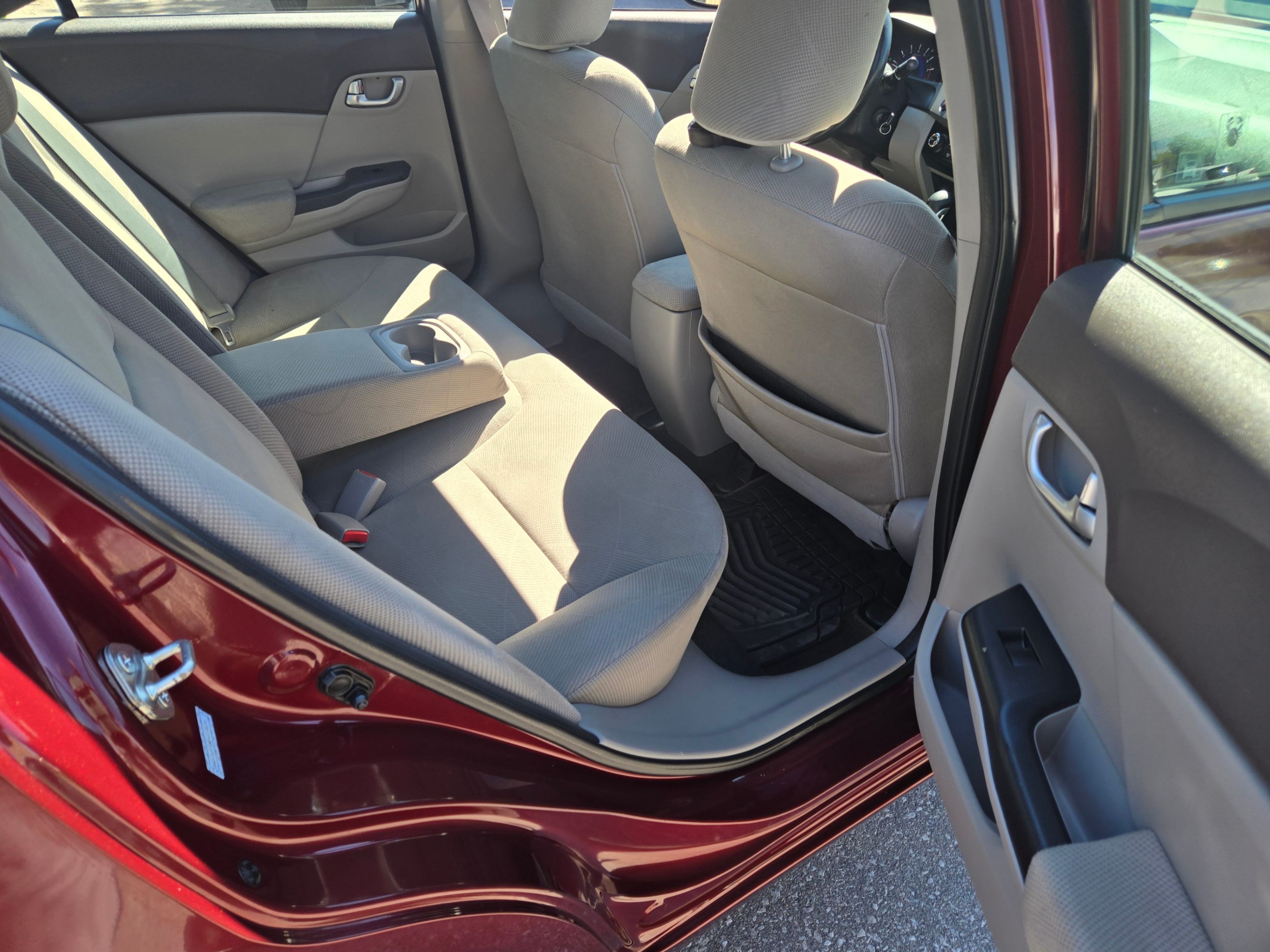 /hunsbroauto/2012-Honda-Civic-46433930609538865.jpg
