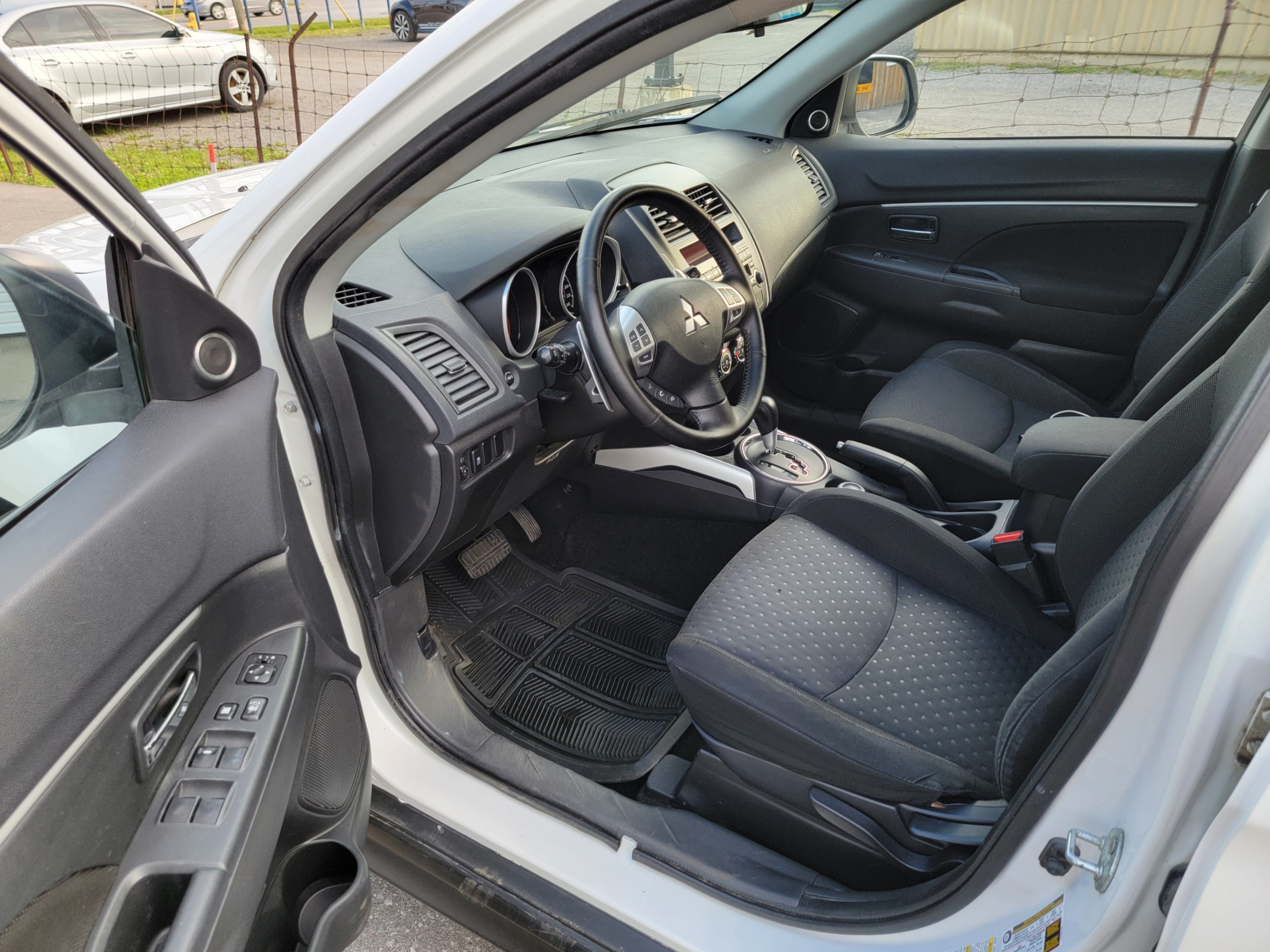/hunsbroauto/2012-Mitsubishi-RVR-7445493224807307.jpg