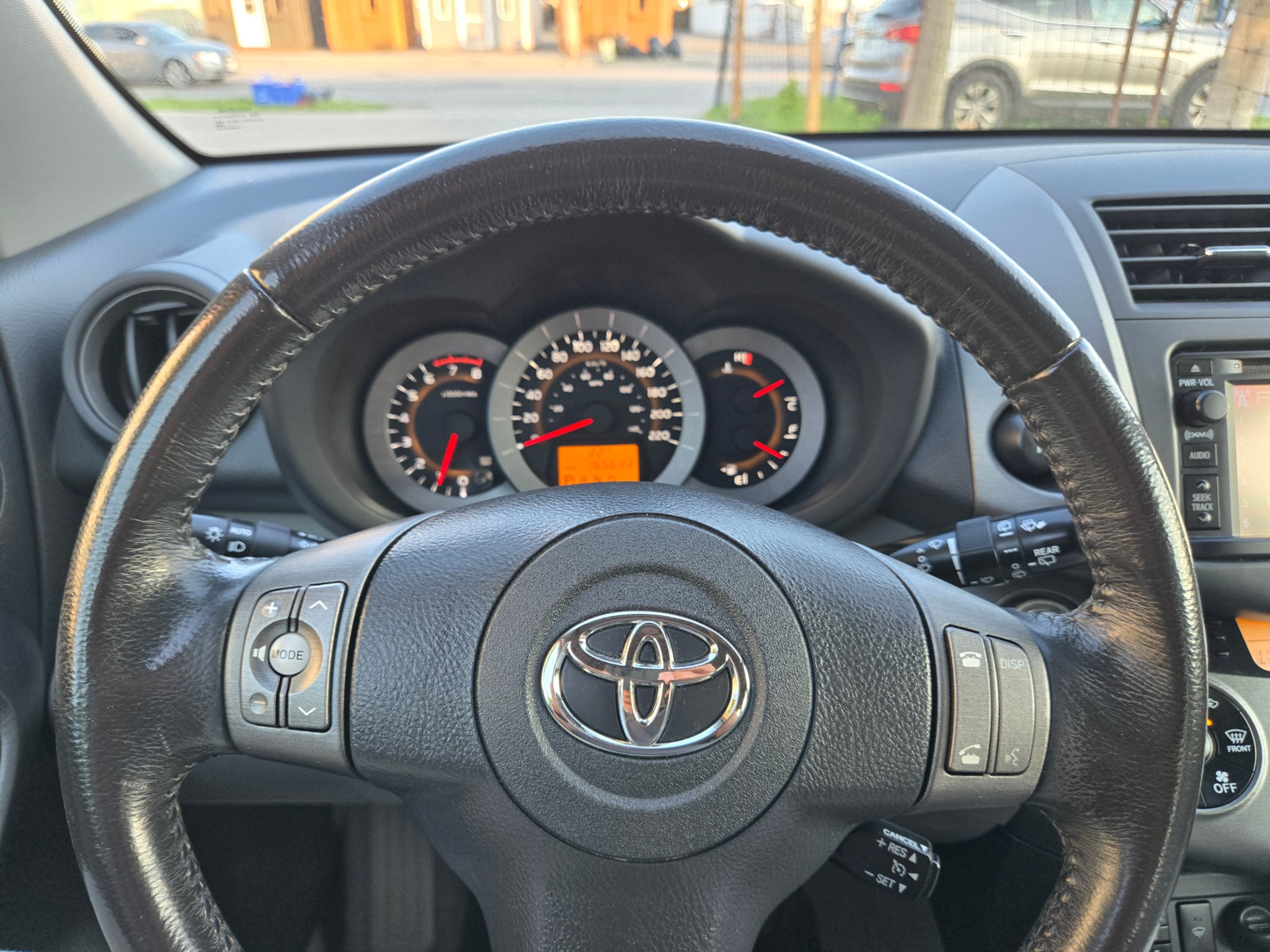 /hunsbroauto/2012-Toyota-RAV4-1148091999785088.jpg
