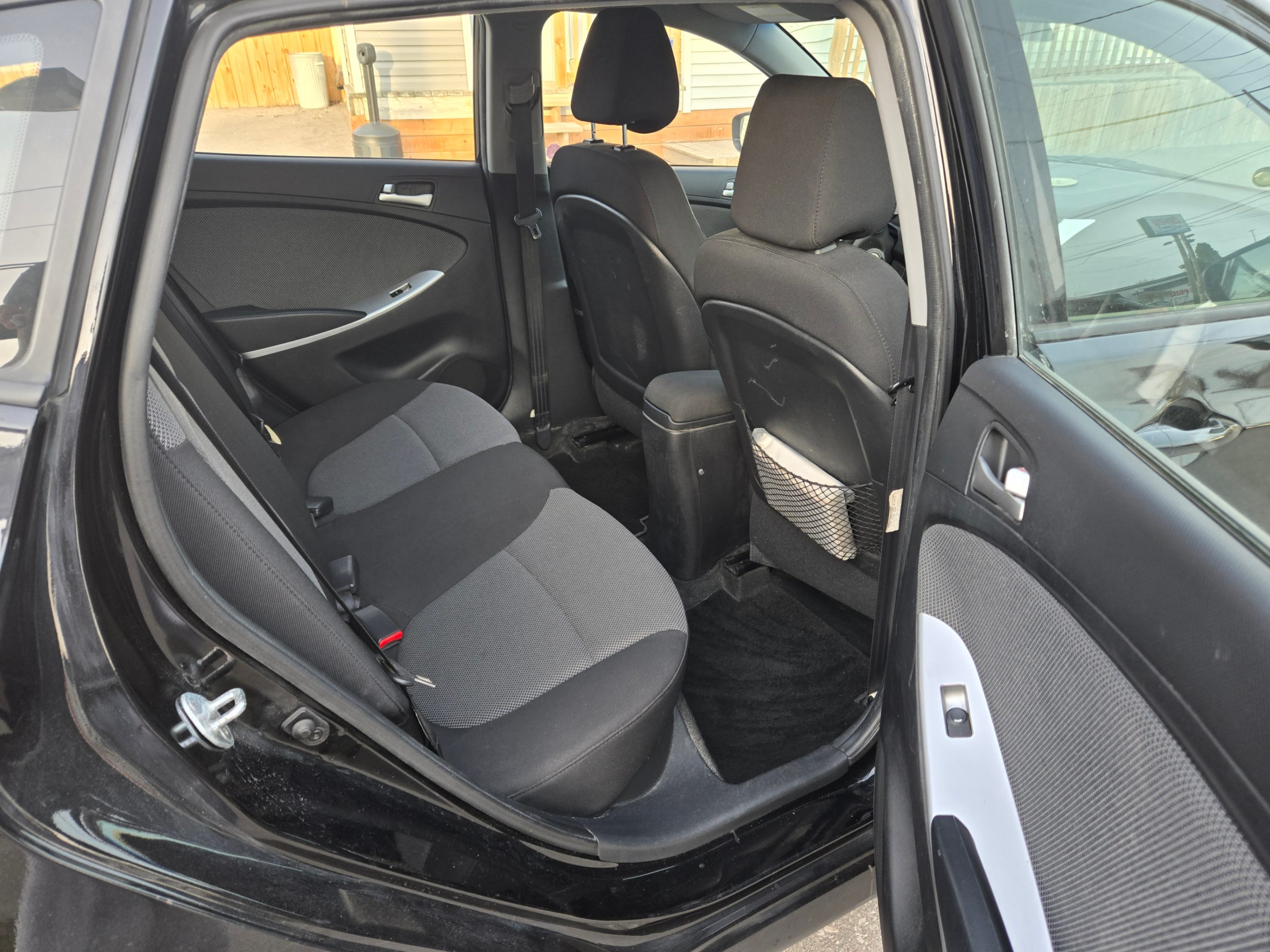 /hunsbroauto/2013-Hyundai-Accent-41173007622140356.jpg