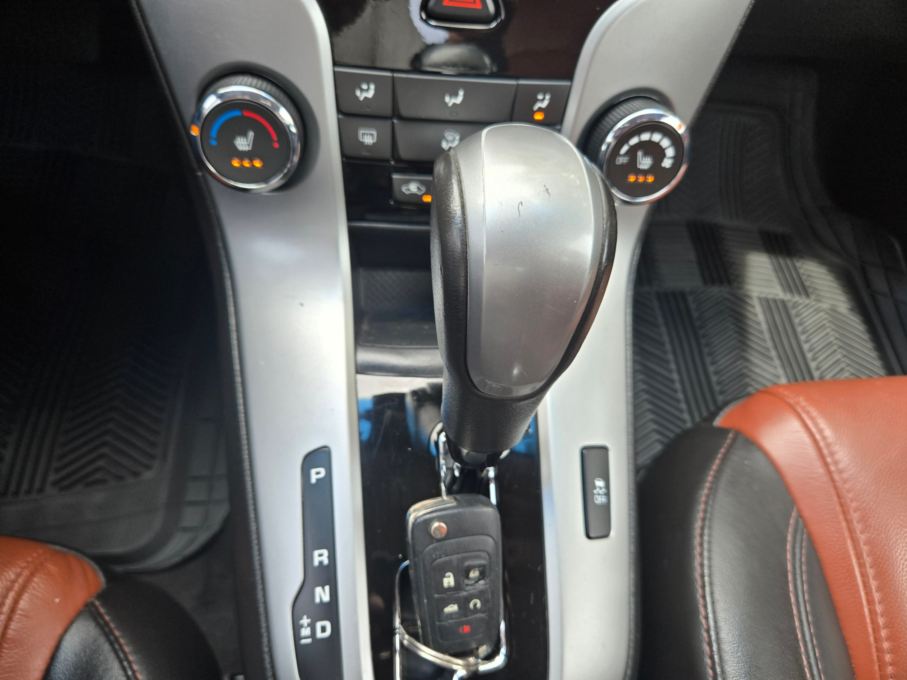 /hunsbroauto/2014-Chevrolet-Cruze-2151738901989042.jpg