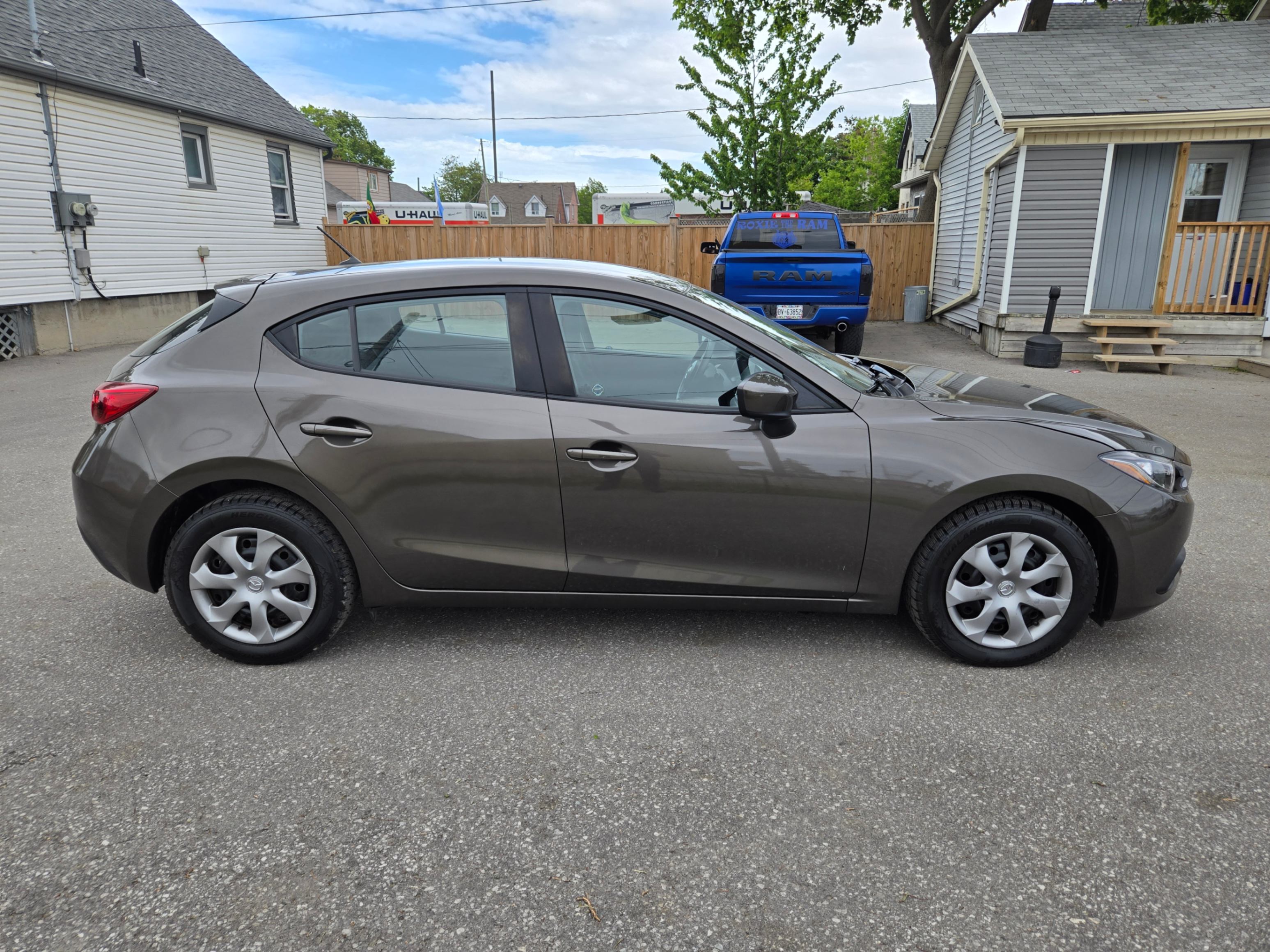 /hunsbroauto/2014-Mazda-Mazda3-3297932077966852.jpg