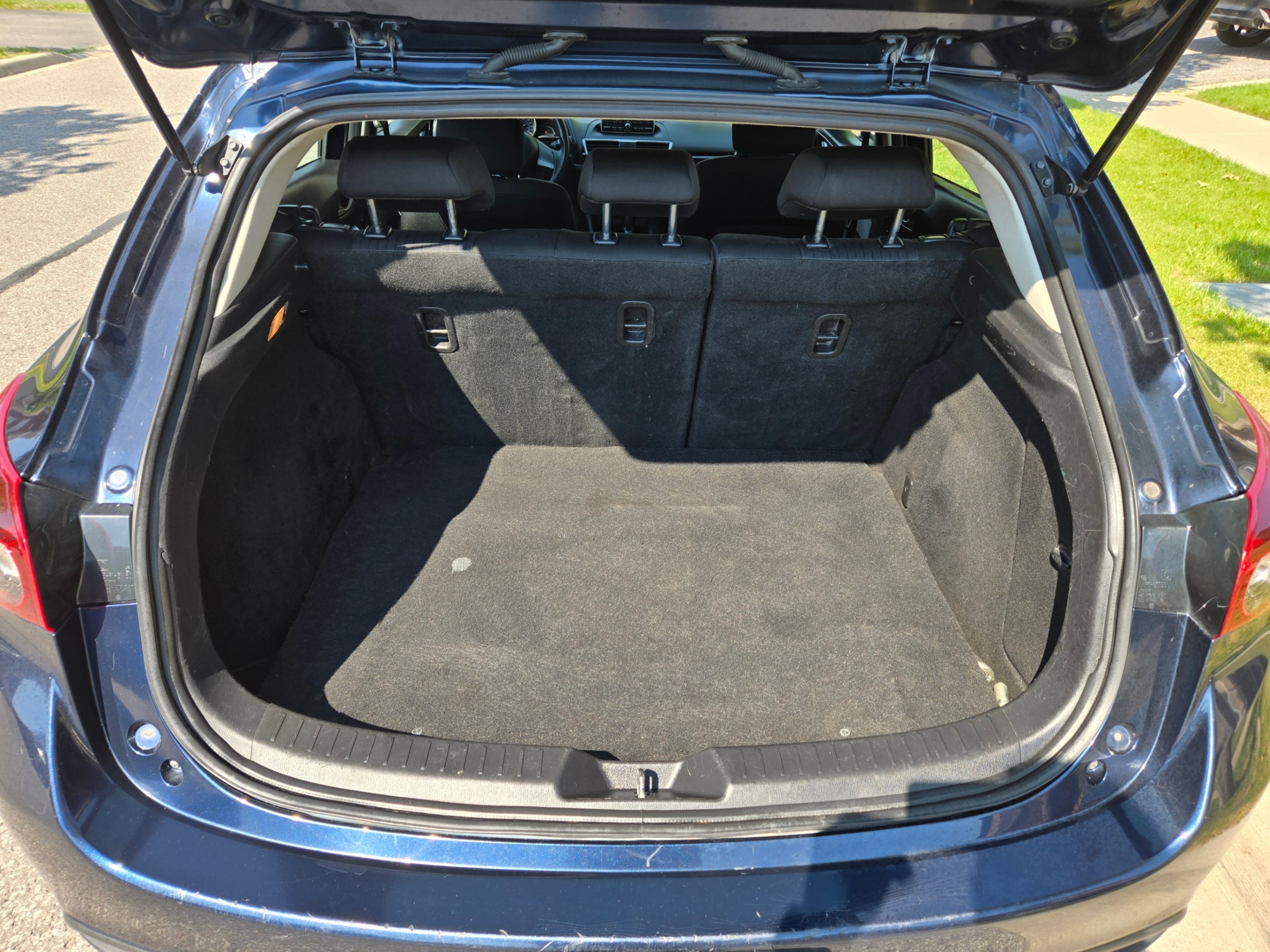 /hunsbroauto/2014-Mazda-Mazda3-5134048863789202.jpg