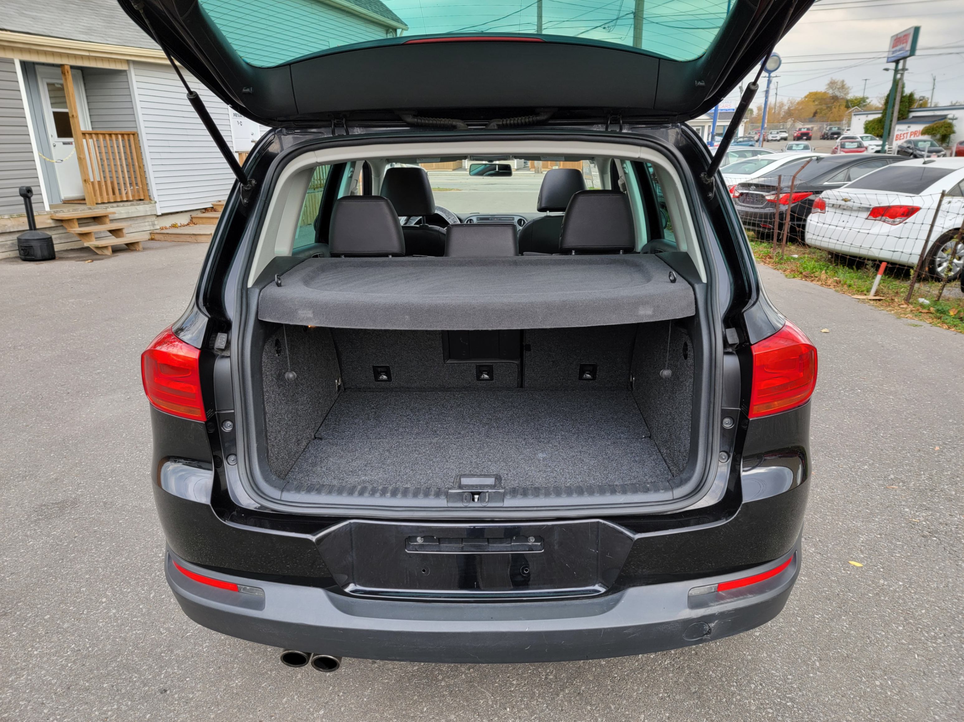 /hunsbroauto/2014-Volkswagen-Tiguan-05057686304327258.jpg