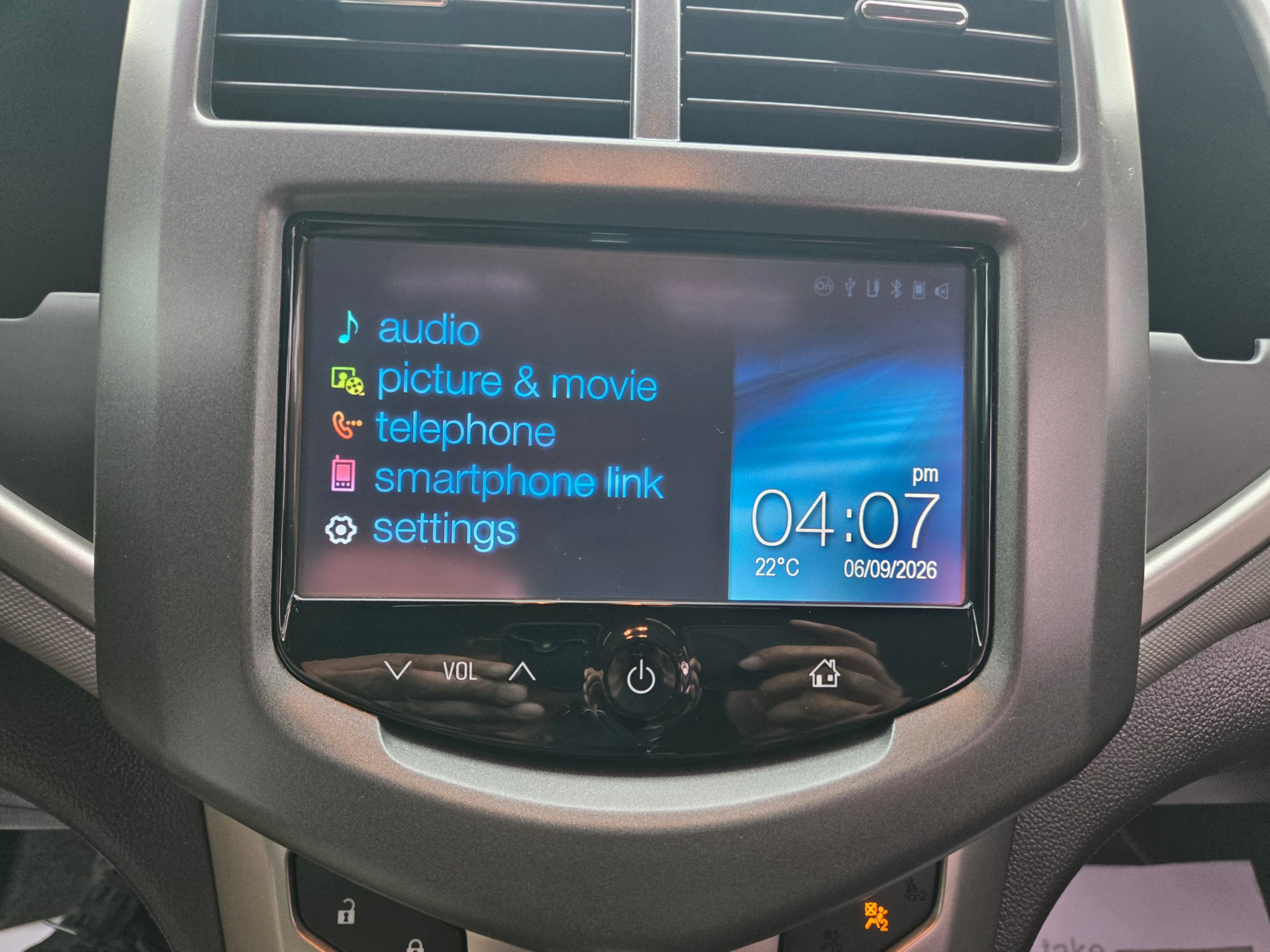 /hunsbroauto/2015-Chevrolet-Sonic-36702466029529934.jpg