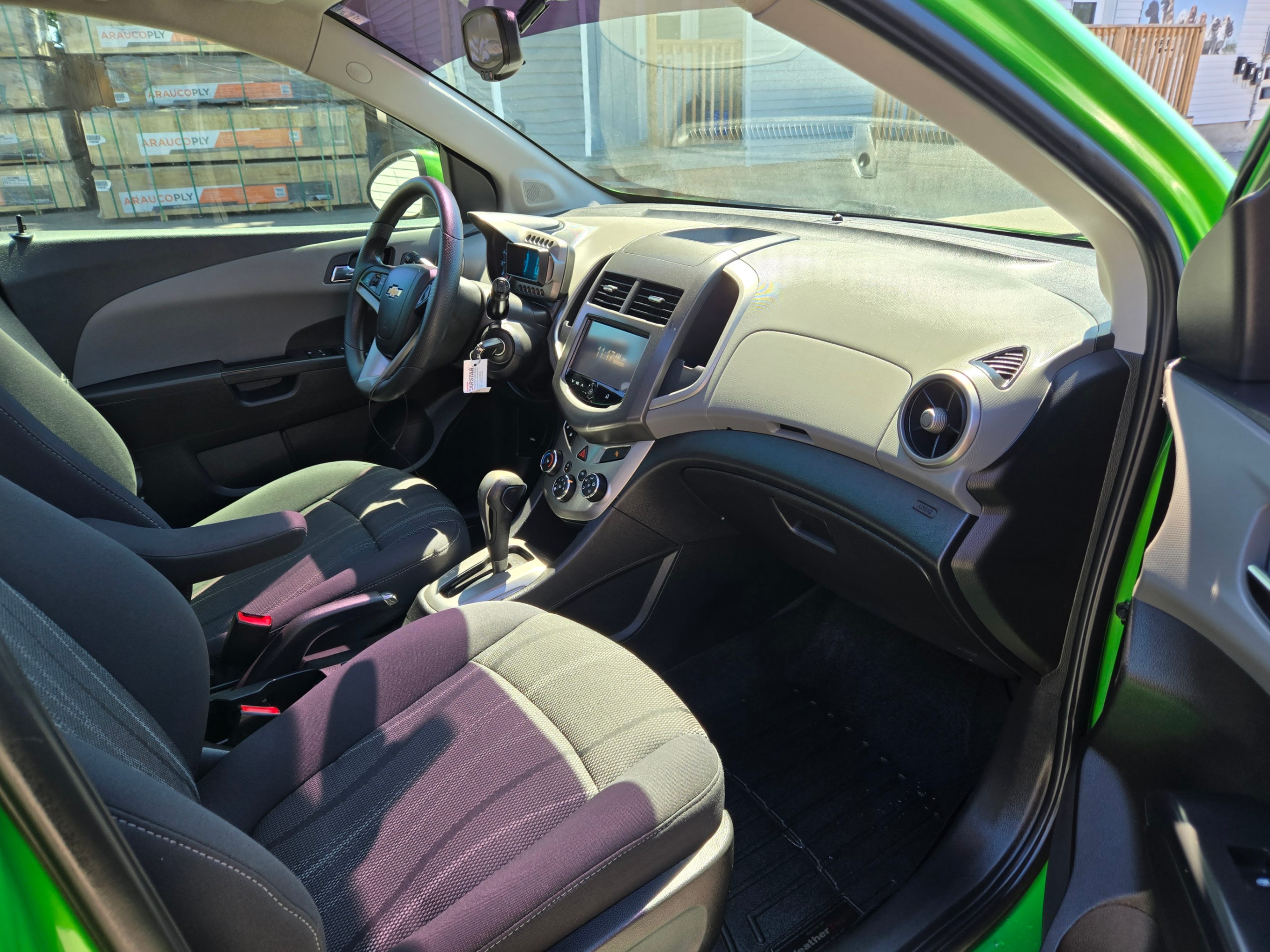 /hunsbroauto/2015-Chevrolet-Sonic-3952573131423125.jpg