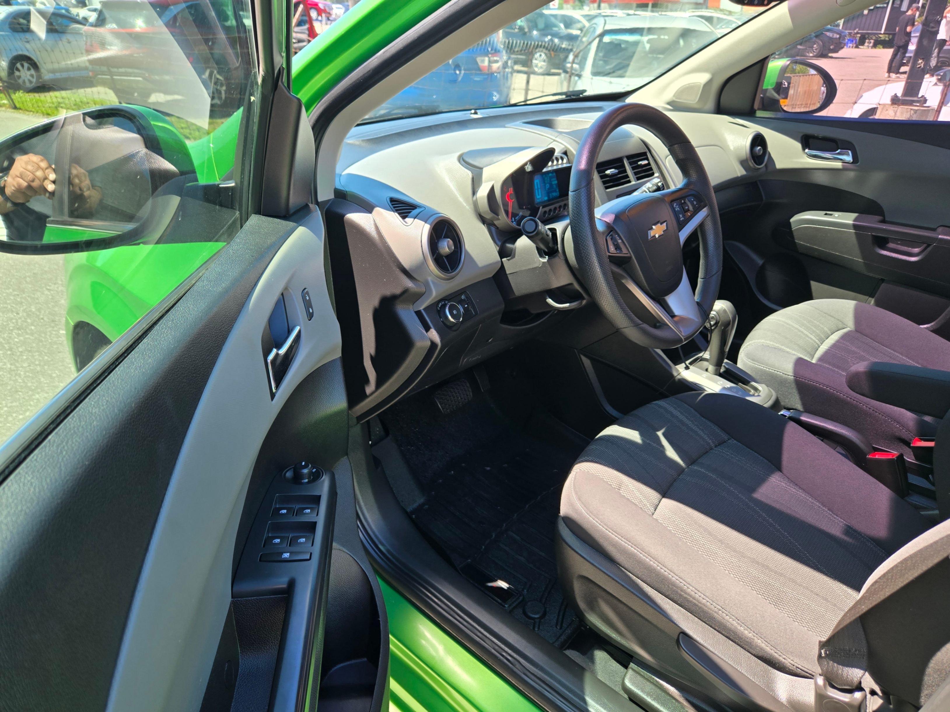 /hunsbroauto/2015-Chevrolet-Sonic-5675515819488897.jpg