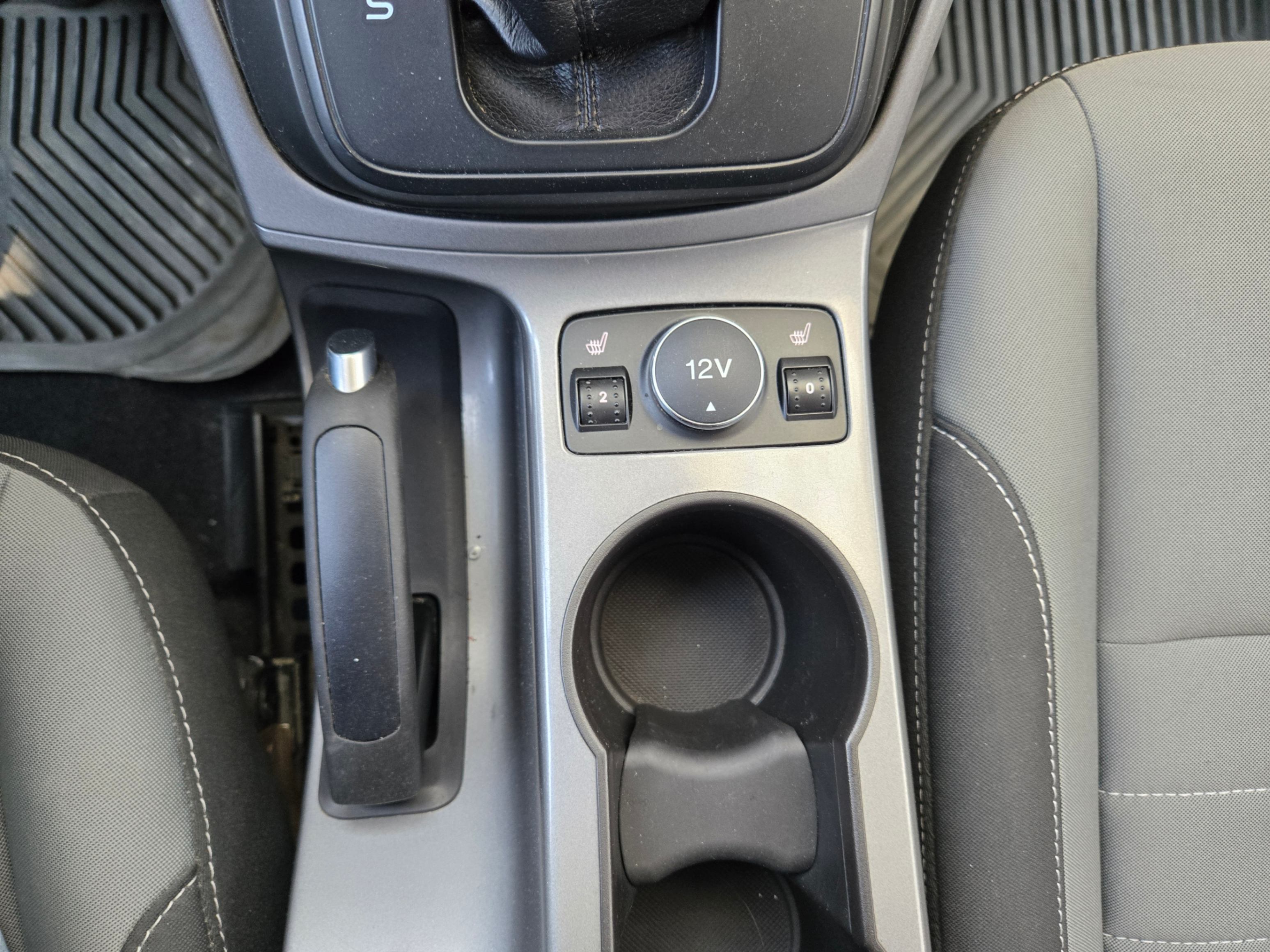 /hunsbroauto/2015-Ford-Escape-5275181252330106.jpg