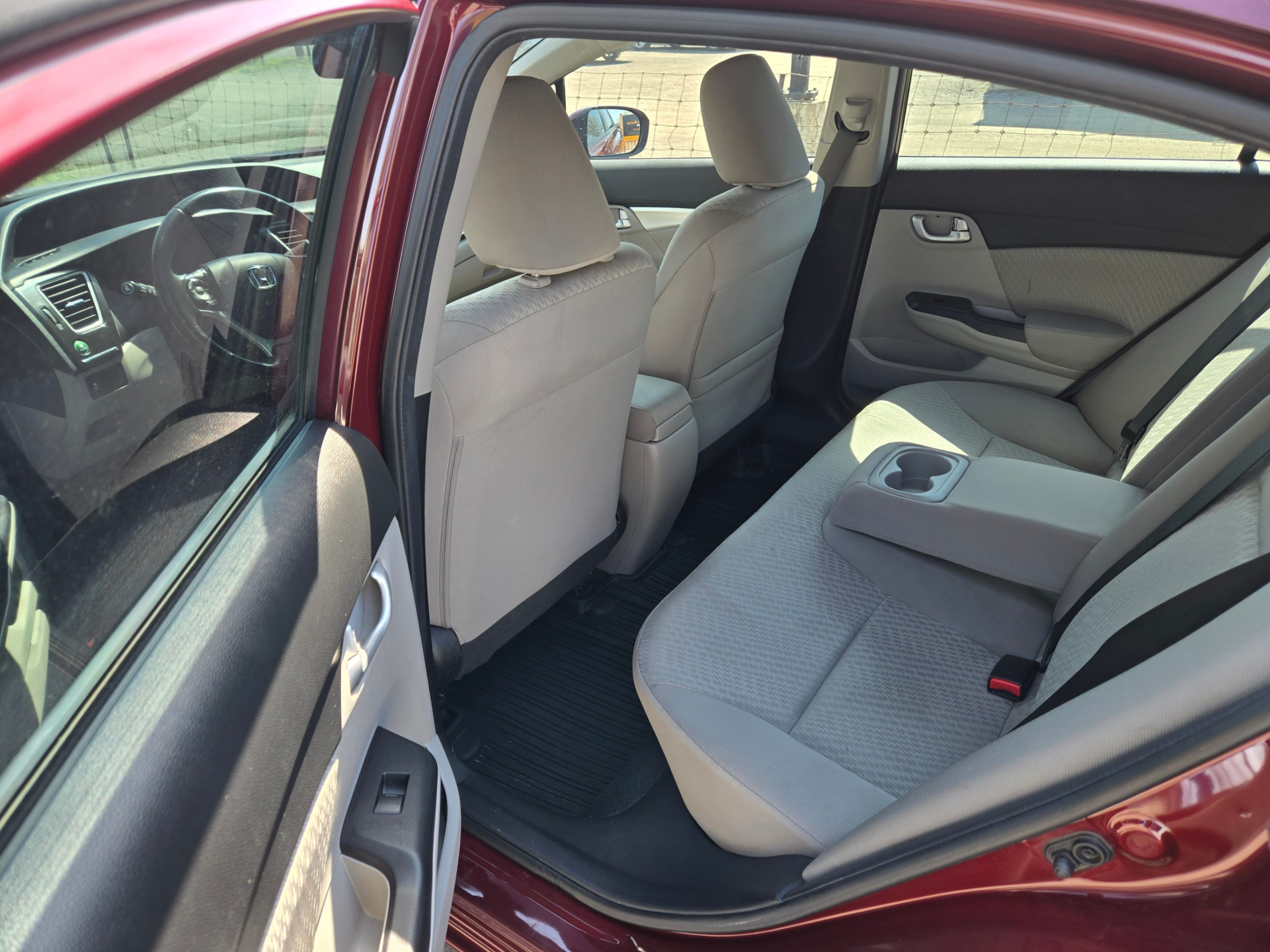 /hunsbroauto/2015-Honda-Civic-05386687216006614.jpg
