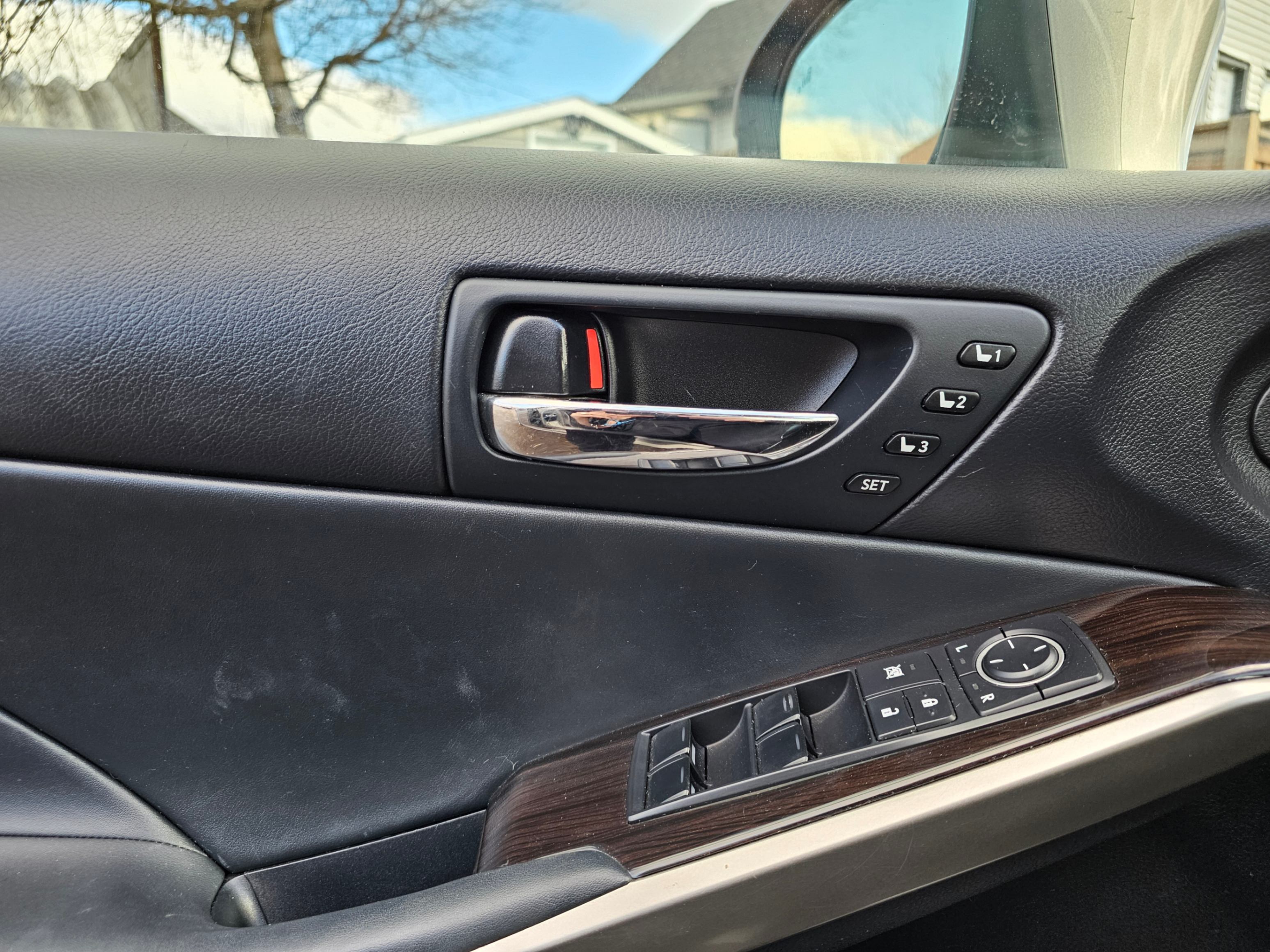 /hunsbroauto/2015-Lexus-IS250-027676381760847635.jpg