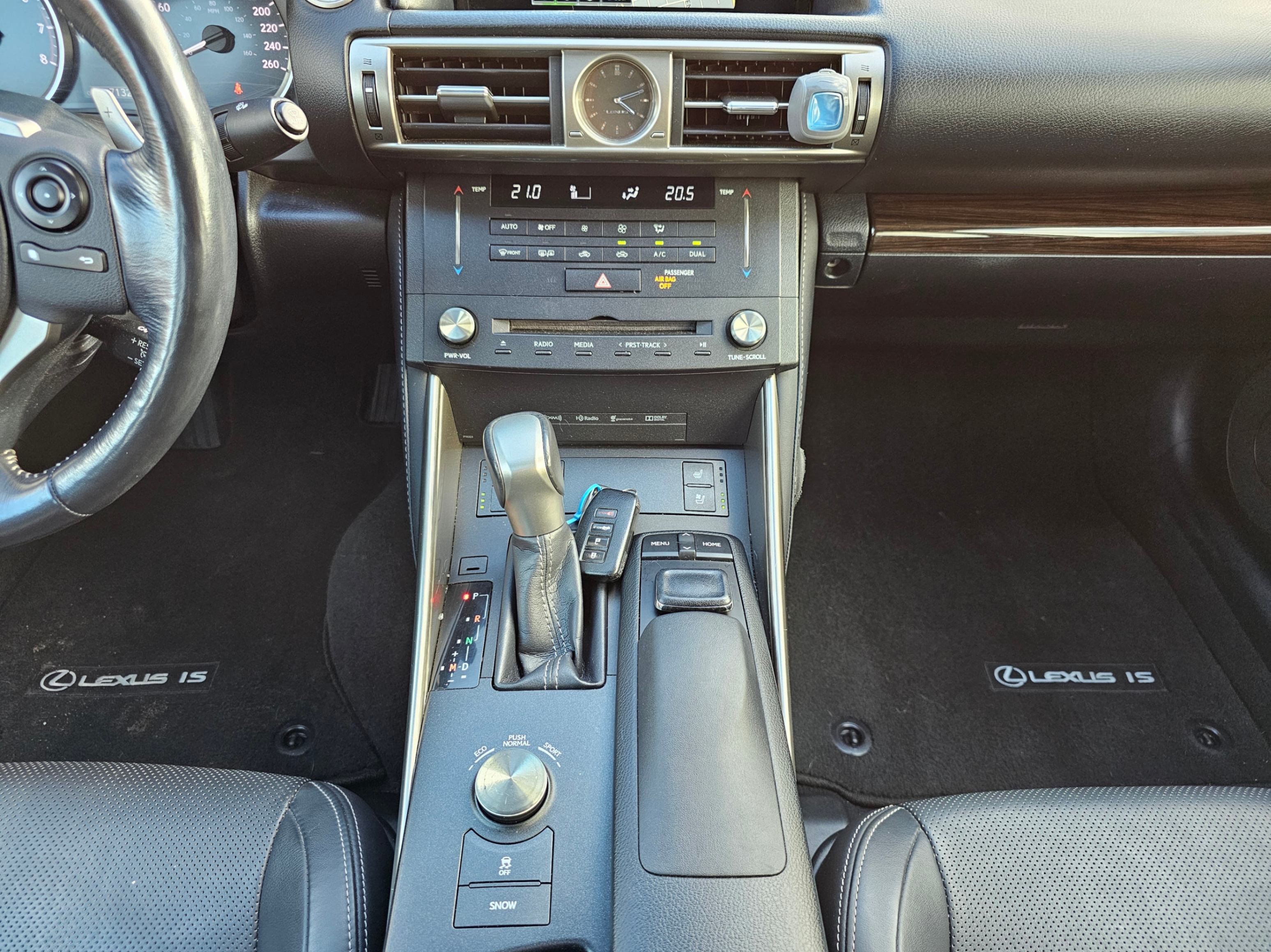 /hunsbroauto/2015-Lexus-IS250-34935208357826864.jpg