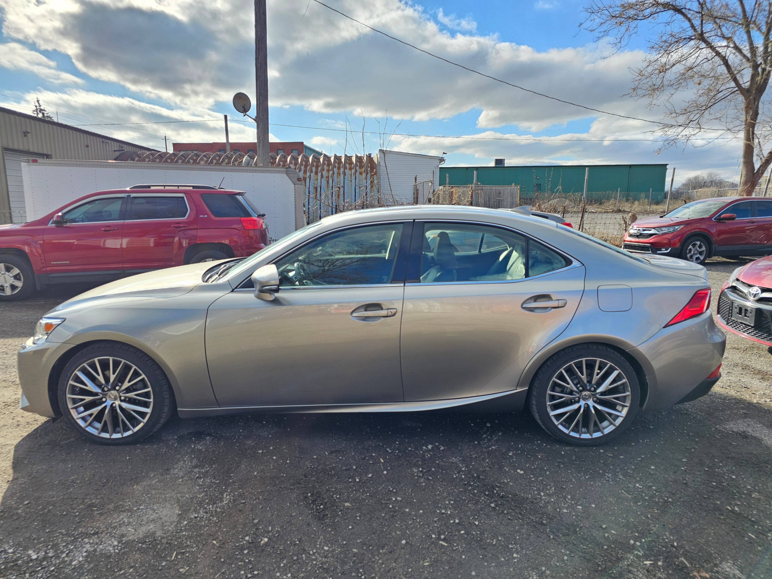 /hunsbroauto/2015-Lexus-IS250-6970806059386567.jpg