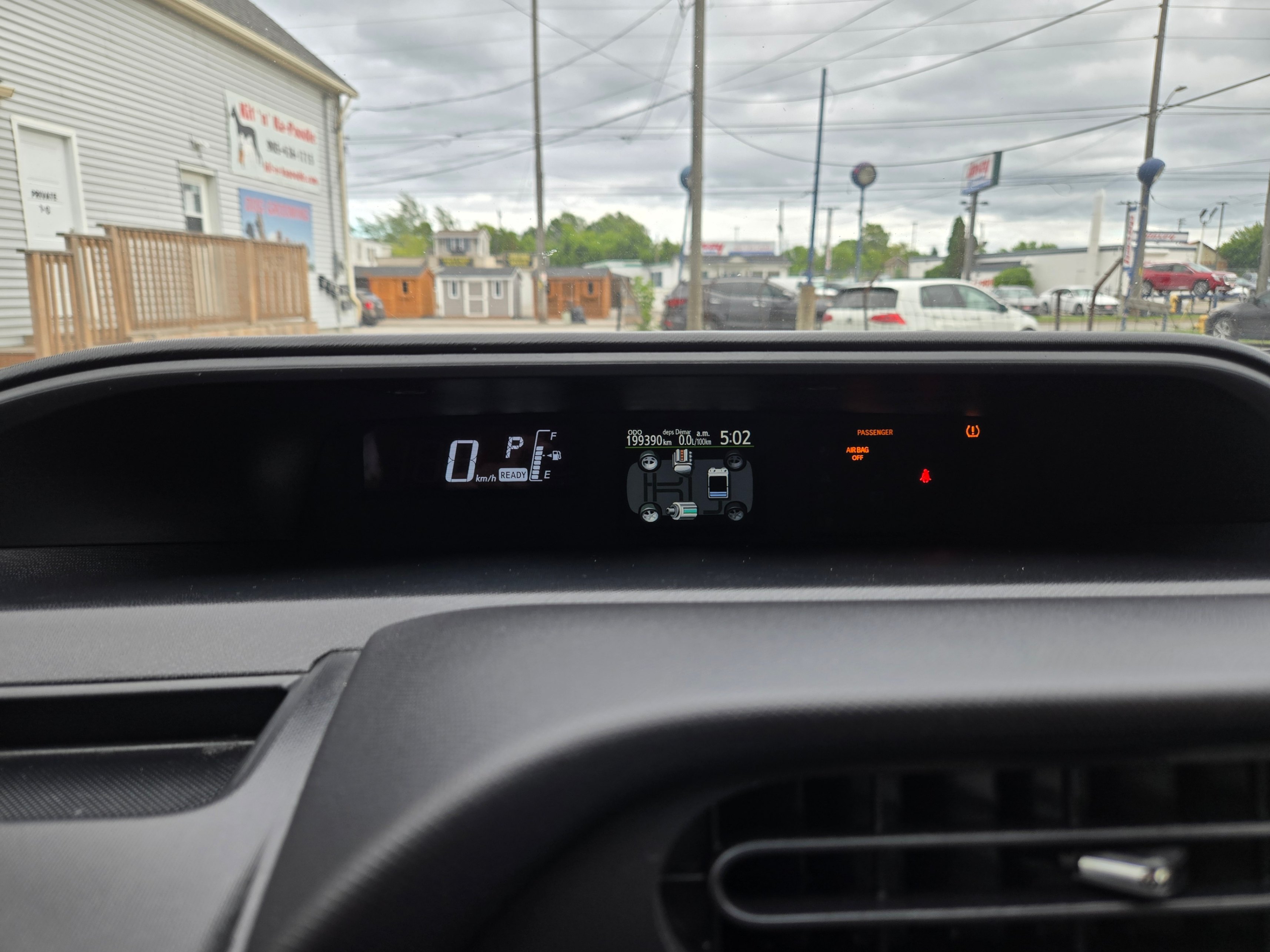 /hunsbroauto/2015-Toyota-PriusC-24402996687371759.jpg