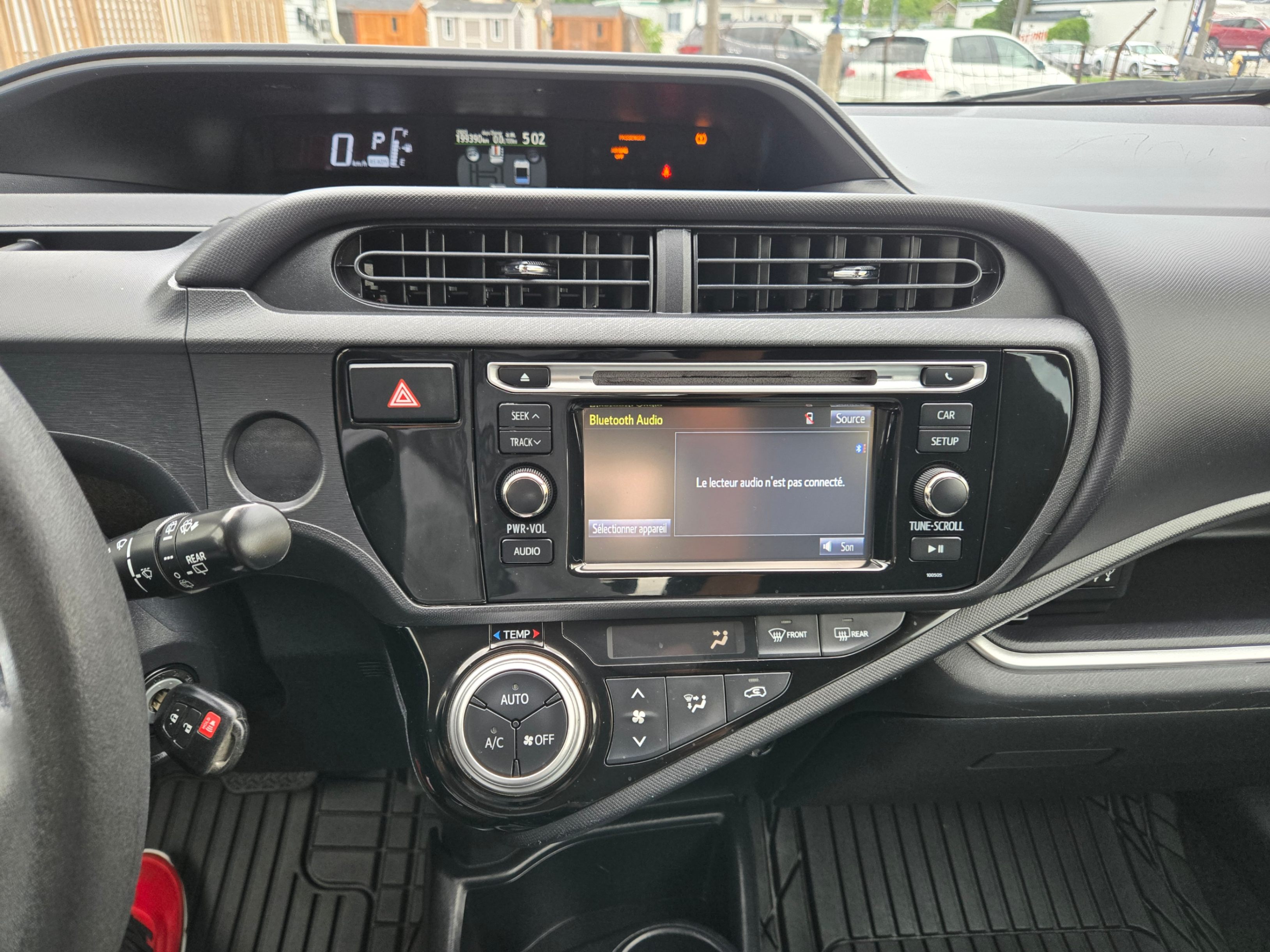 /hunsbroauto/2015-Toyota-PriusC-9610564897517471.jpg