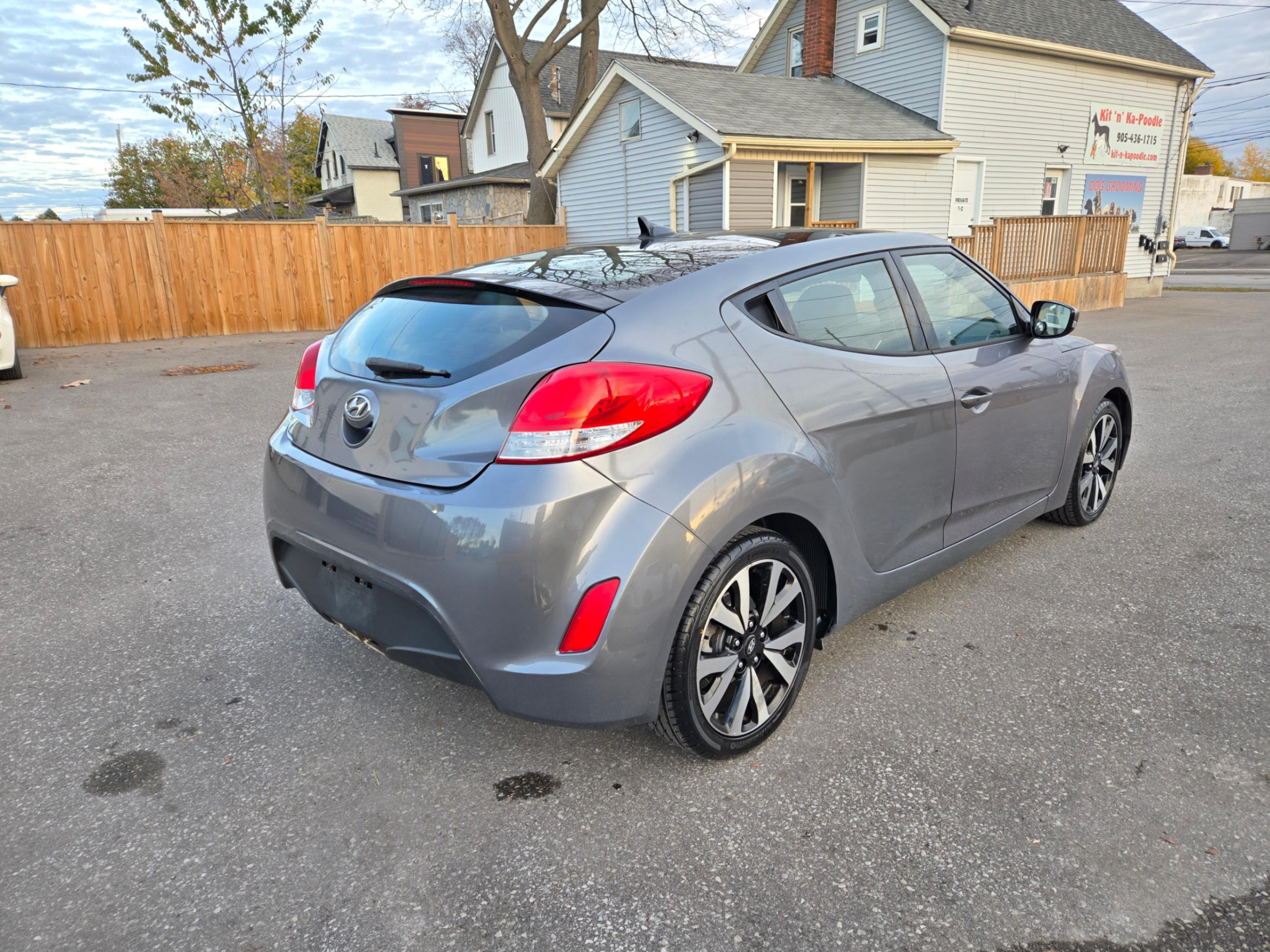 /hunsbroauto/2016-Hyundai-Veloster-14922790793386387.jpg