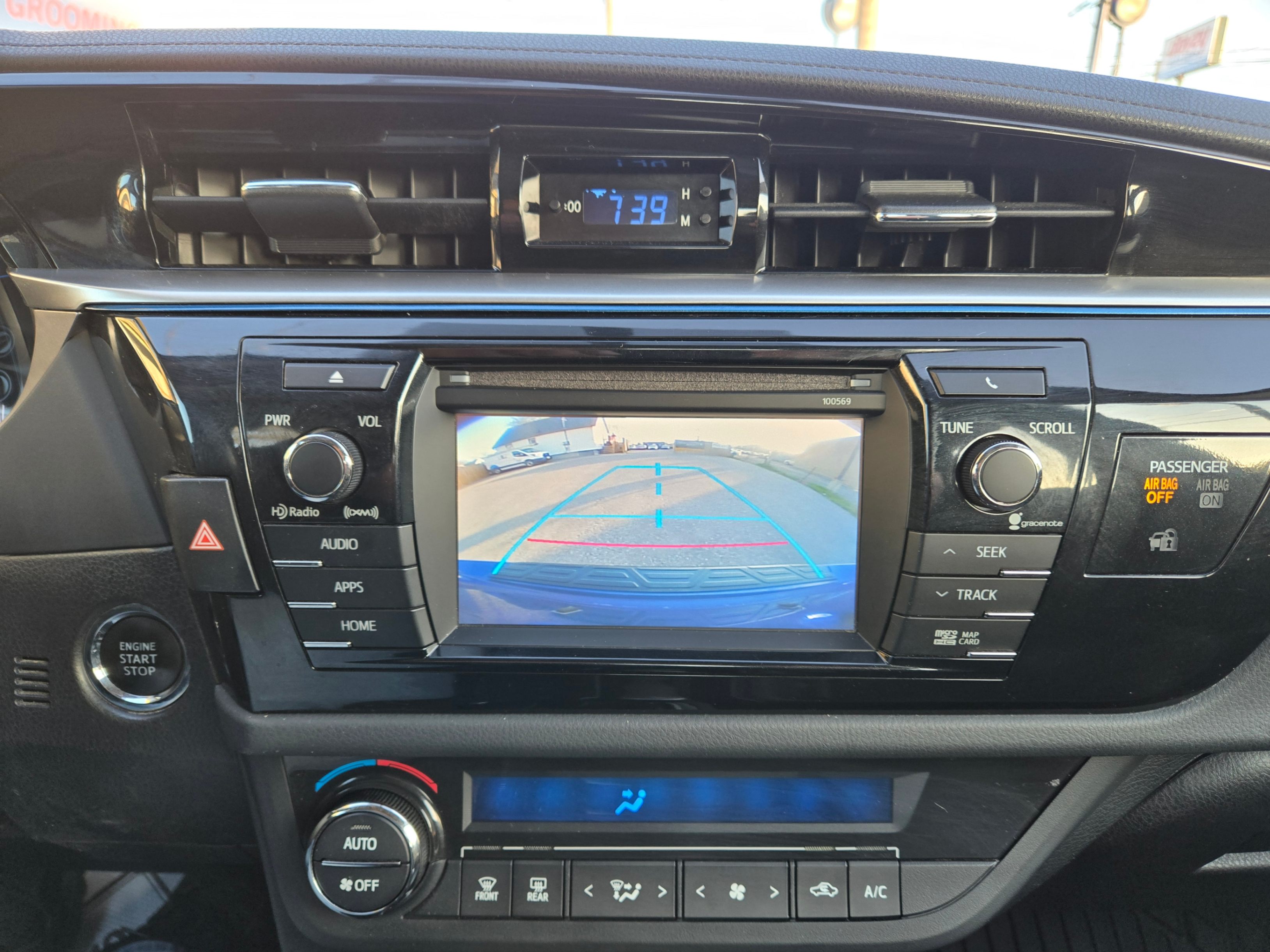 /hunsbroauto/2016-Toyota-Corolla-2702459457210473.jpg