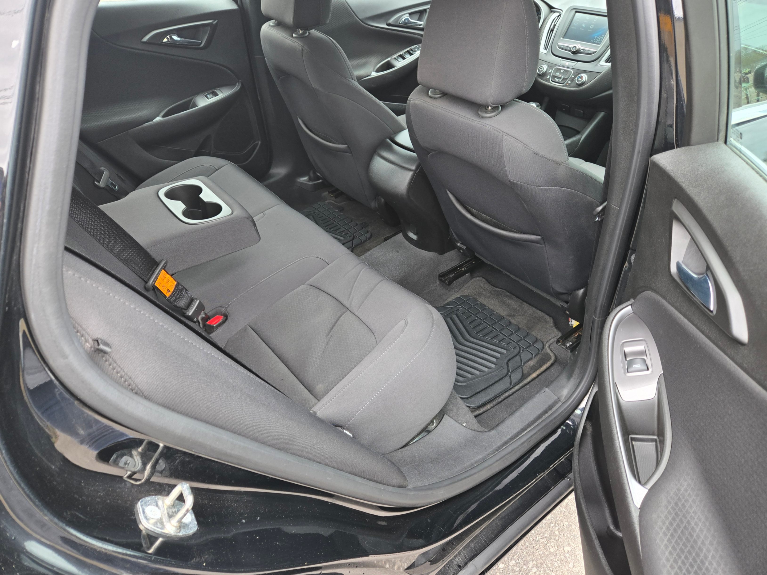 /hunsbroauto/2017-Chevrolet-Malibu-24518166021962462.jpg