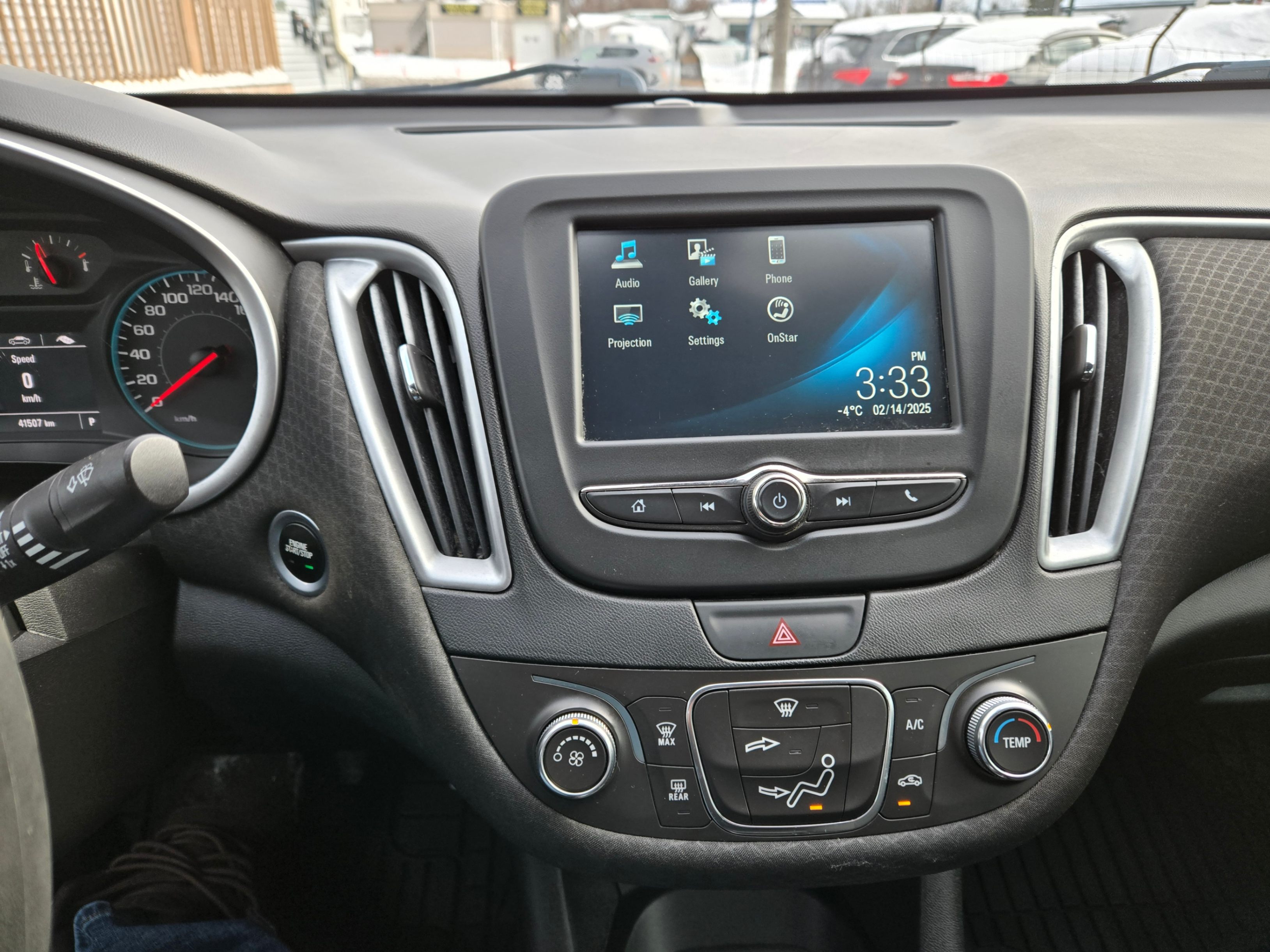/hunsbroauto/2017-Chevrolet-Malibu-3624744744541397.jpg
