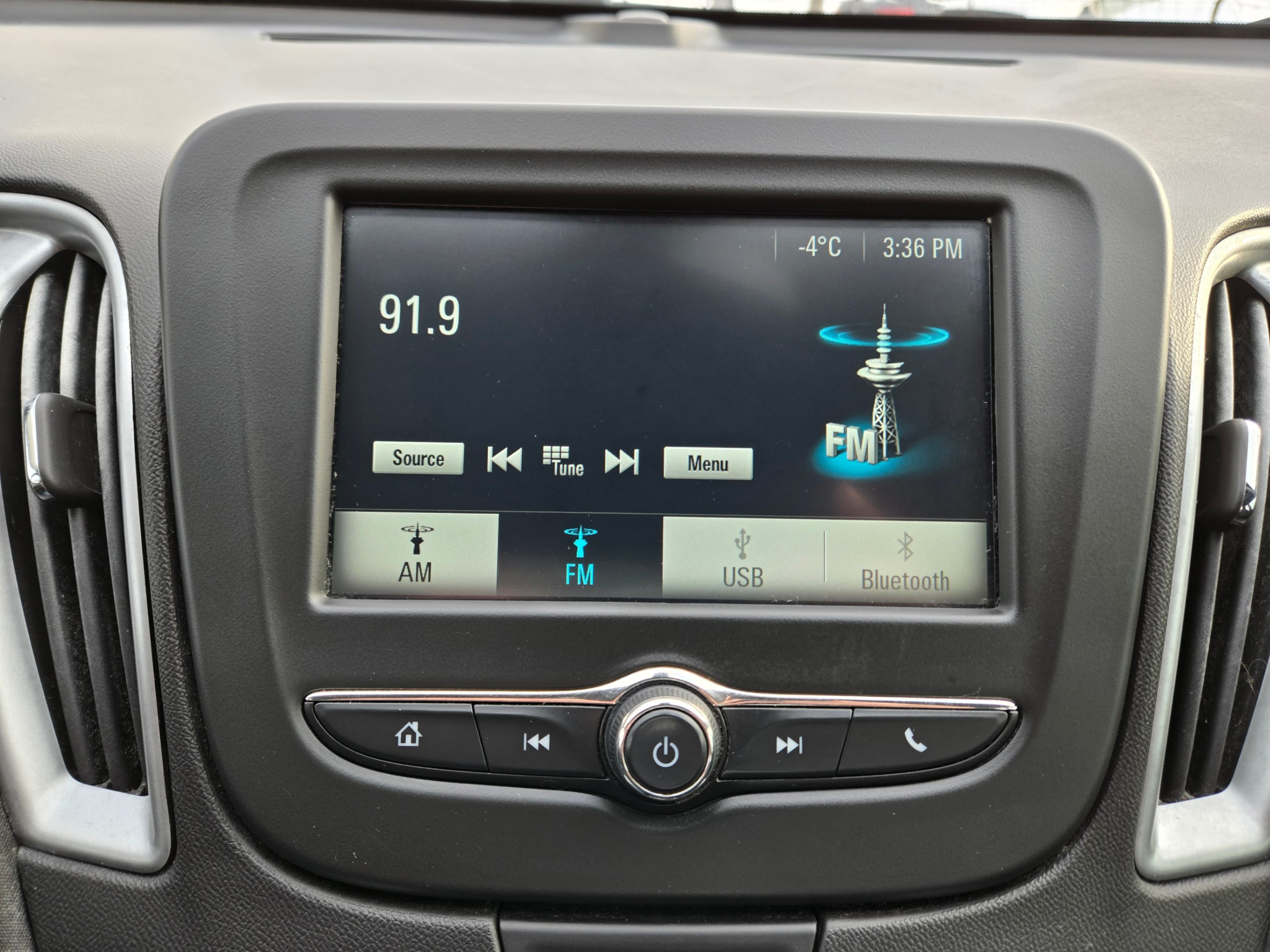 /hunsbroauto/2017-Chevrolet-Malibu-6354927100269967.jpg